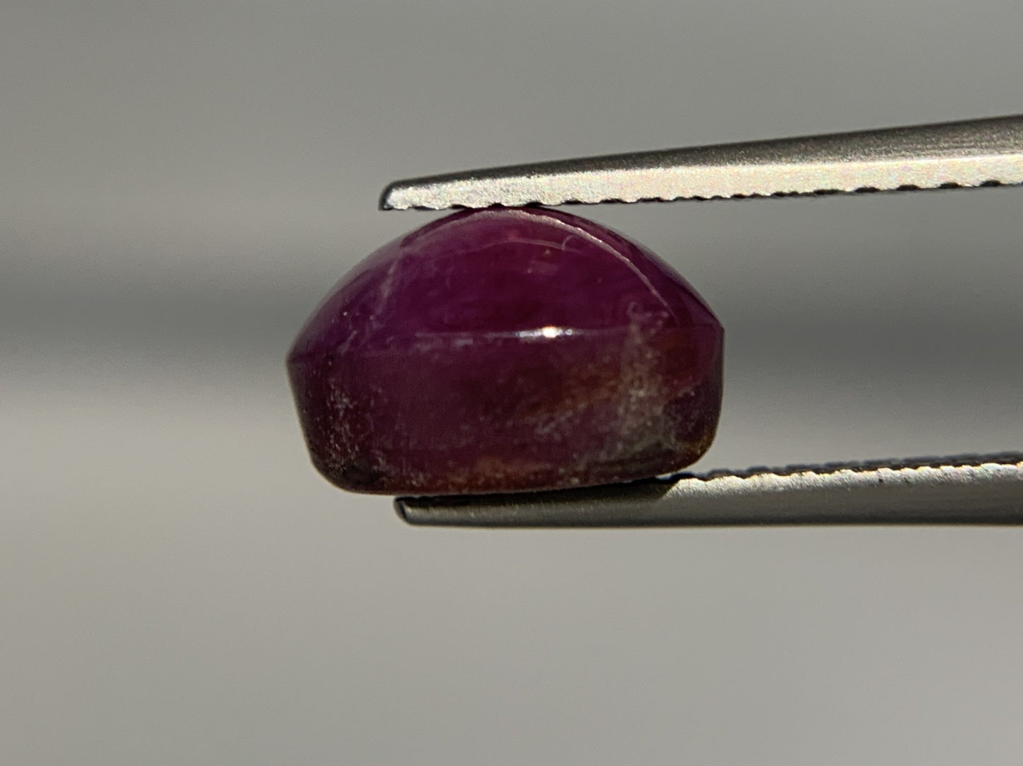 スタールビー 5.810ct 宝石ソーティング付き 10.0㎜×8.0㎜×6.4㎜ ルース( 裸石 ) 1720Y