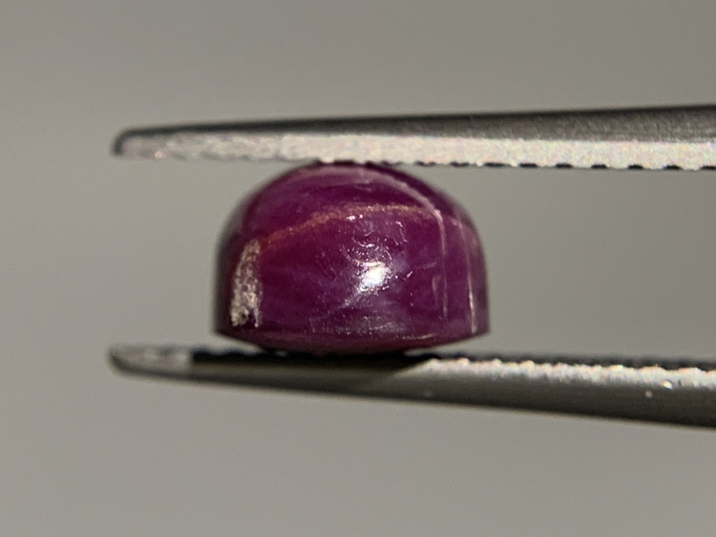 スタールビー 3.825ct 宝石ソーティング付き 9.2㎜×7.0㎜×4.9㎜ ルース( 裸石 ) 1800Y