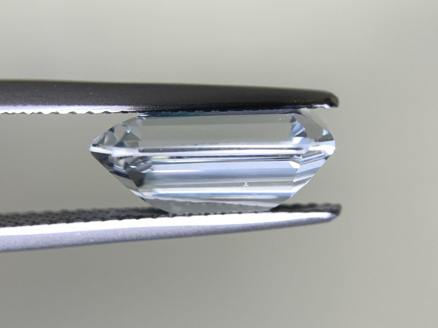 アクアマリン 5.237ct 宝石ソーティング付き 10.1㎜×12.2㎜×5.7㎜ ルース( 裸石 ) 2586Y