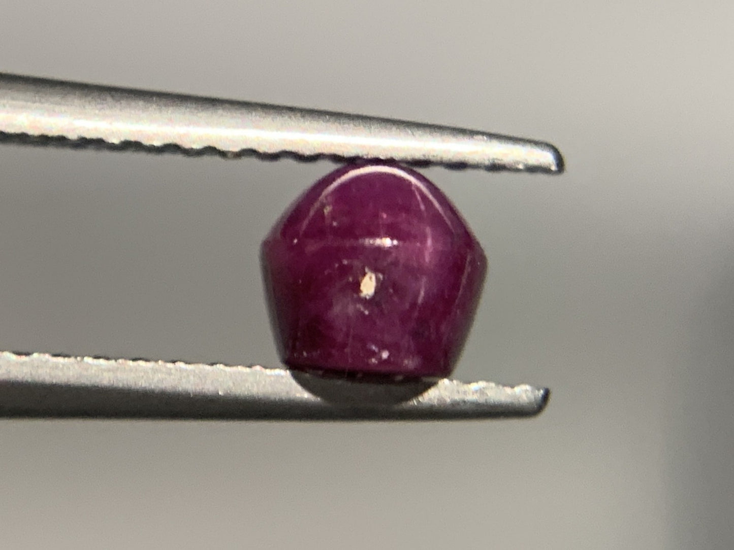 スターサファイア 1.933ct 宝石ソーティング付き 6.9㎜×5.0㎜×4.7㎜ ルース( 裸石 ) 2736Y