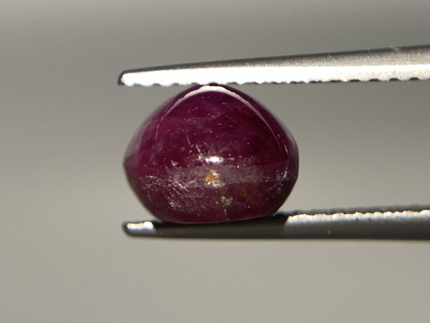 スタールビー 5.419ct 宝石ソーティング付き 10.0㎜×8.0㎜×6.2㎜ ルース( 裸石 ) 2997Y