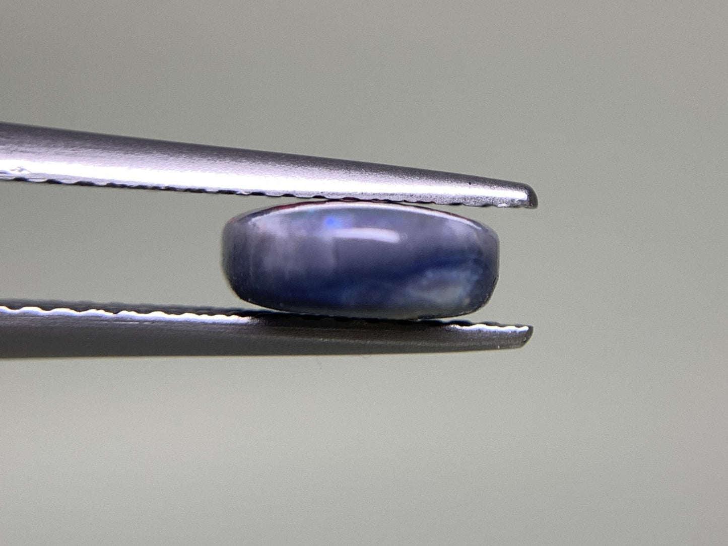 ブラックオパール 1.692ct 宝石ソーティング付き 10.1㎜×7.7㎜×3.2㎜ ルース( 裸石 ) 3048Y