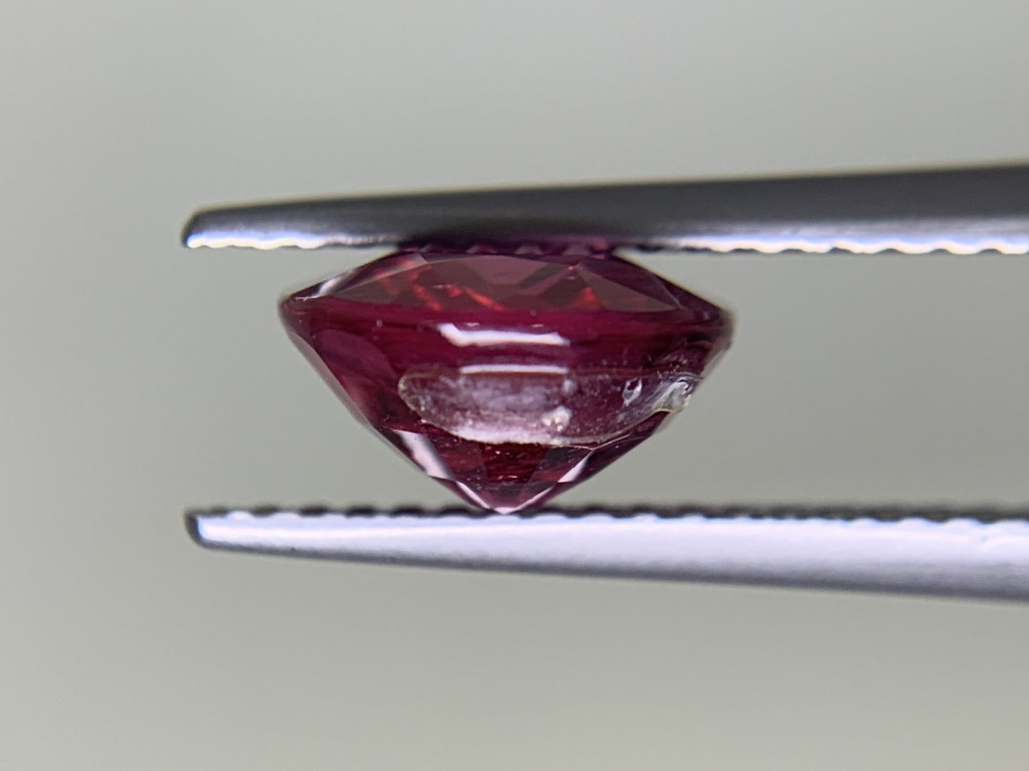 ルベライト 2.723ct 宝石ソーティング付き 10.2㎜×8.1㎜×4.7㎜ ルース( 裸石 ) 3579Y