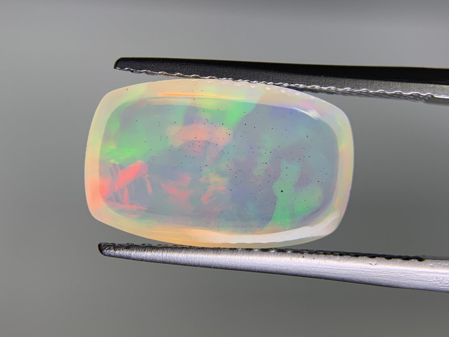 オパール 3.379ct 宝石ソーティング付き 14.1㎜×9.0㎜×5.0㎜ ルース( 裸石 ) 3585Y