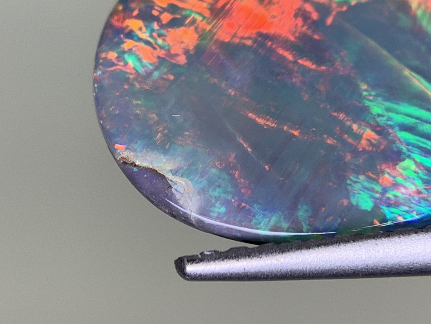 ブラックオパール 2.153ct 宝石ソーティング付き 14.0㎜×10.6㎜×2.1㎜ ルース( 裸石 ) 3647Y