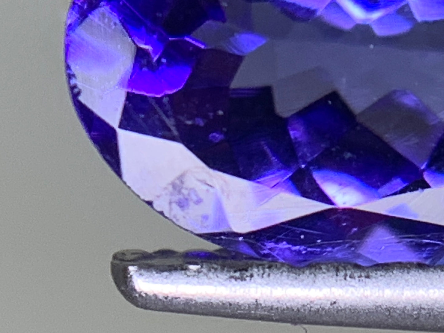 タンザナイト 1.109ct 宝石ソーティング付き 7.3㎜×5.5㎜×3.5㎜ ルース( 裸石 ) 3692Y