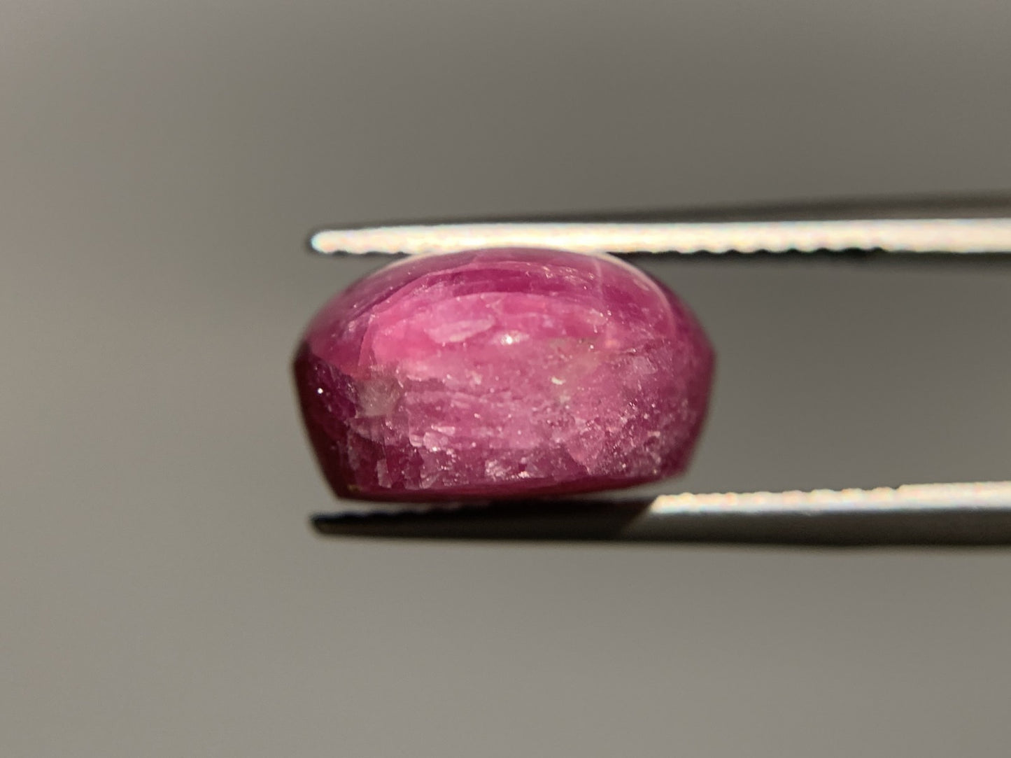 スタールビー 15.350ct 宝石ソーティング付き 14.7㎜×11.8㎜×7.4㎜ ルース( 裸石 ) 4188Y