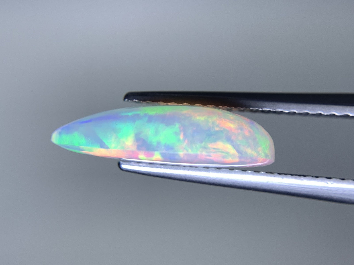 オパール 2.407ct 宝石ソーティング付き 15.2㎜×8.9㎜×4.1㎜ 天然 ルース( 裸石 ) 4589Y