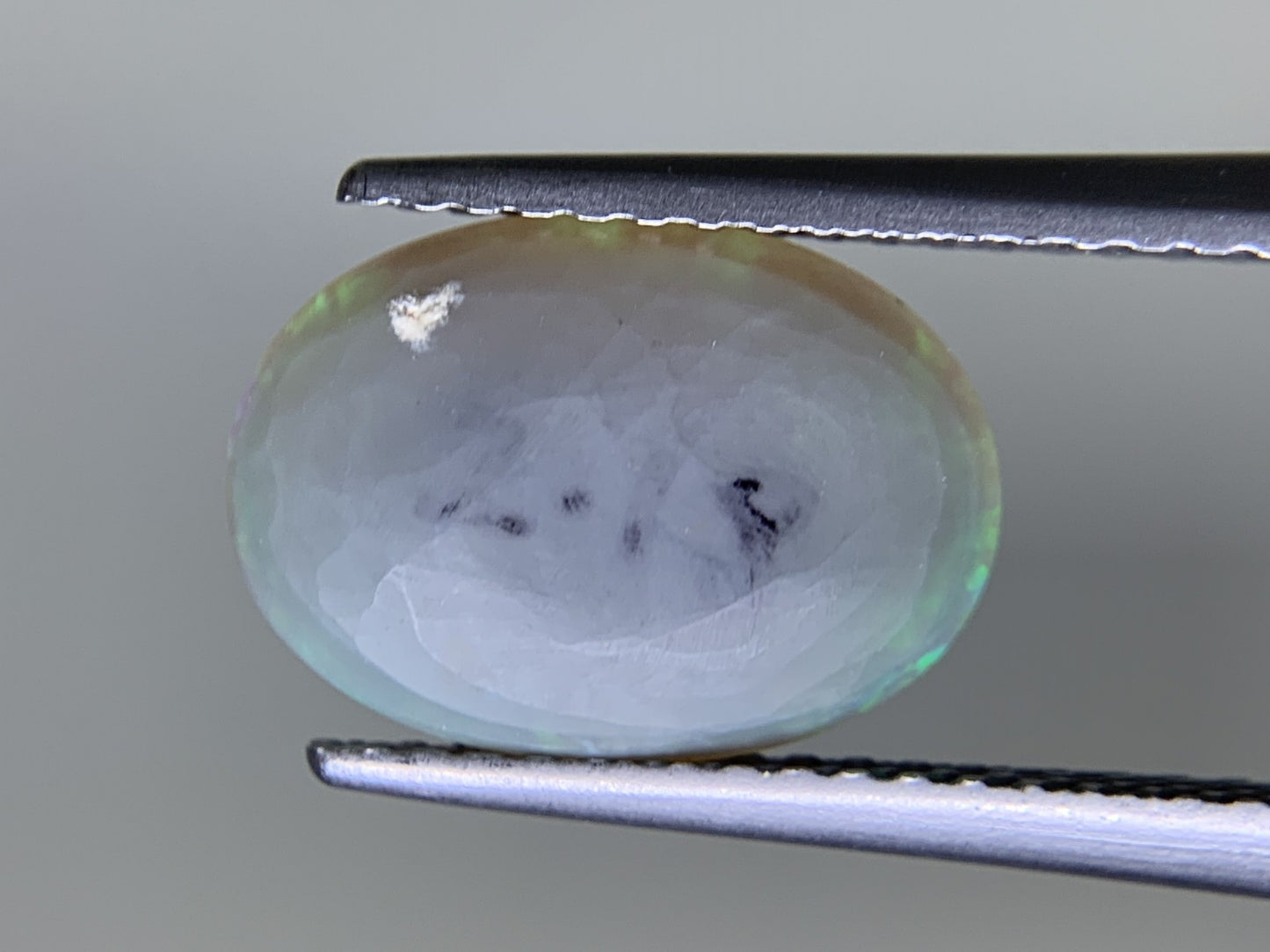 ブラックオパール 天然 2.178ct 宝石ソーティング付き 11.6㎜×8.2㎜×3.7㎜ ルース( 裸石 ) 7606Y