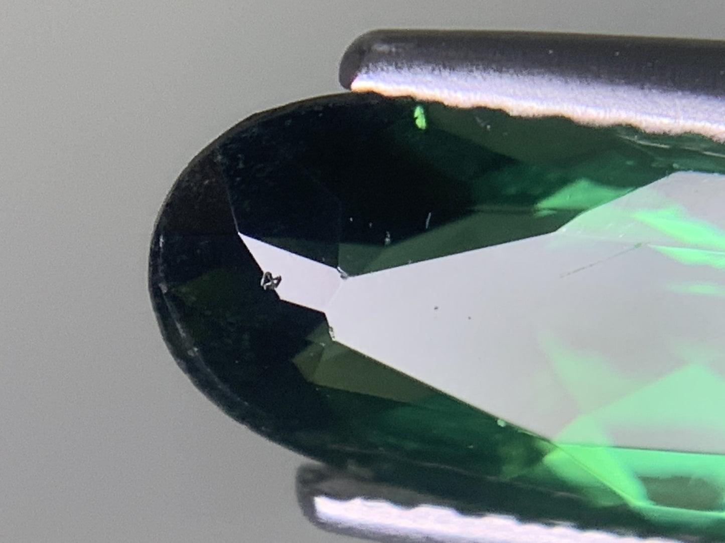 グリーントルマリン 2.404ct 宝石ソーティング付き 14.2㎜×6.0㎜×4.2㎜ ルース( 裸石 ) 3451Y