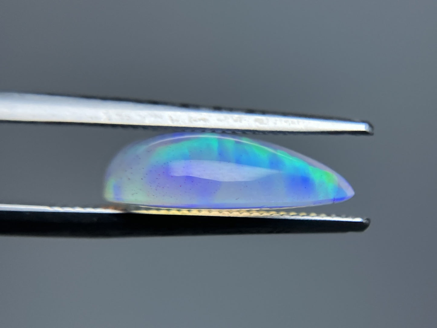 オパール 2.623ct 宝石ソーティング付き 14.7㎜×9.0㎜×4.6㎜ ルース( 裸石 ) 3948YY