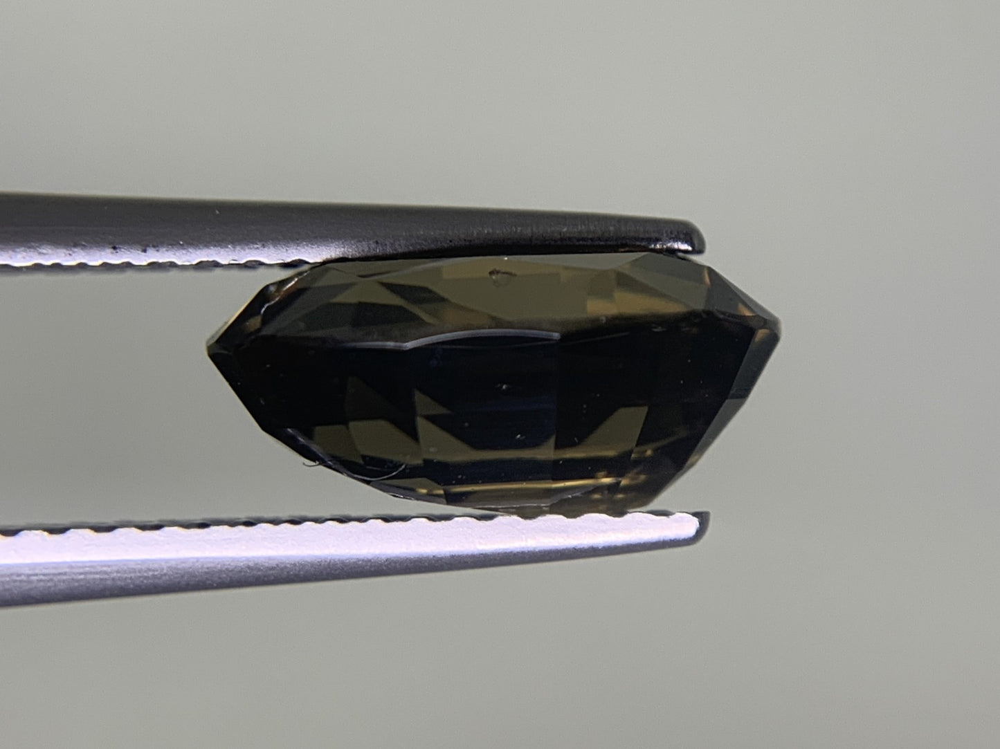 ジルコン 4.845ct 宝石ソーティング付き 11.2㎜×7.8㎜×5.2㎜ ルース( 裸石 ) 3439Y