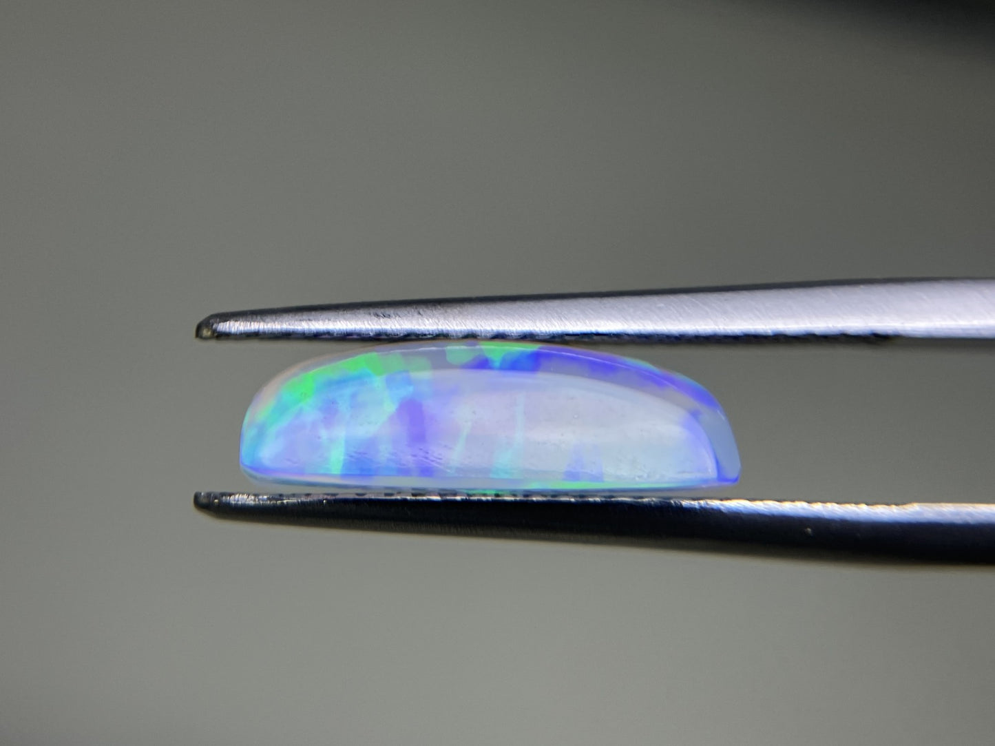 オパール 2.719ct 宝石ソーティング付き 14.3㎜×6.6㎜×4.6㎜ ルース( 裸石 ) 3962YY