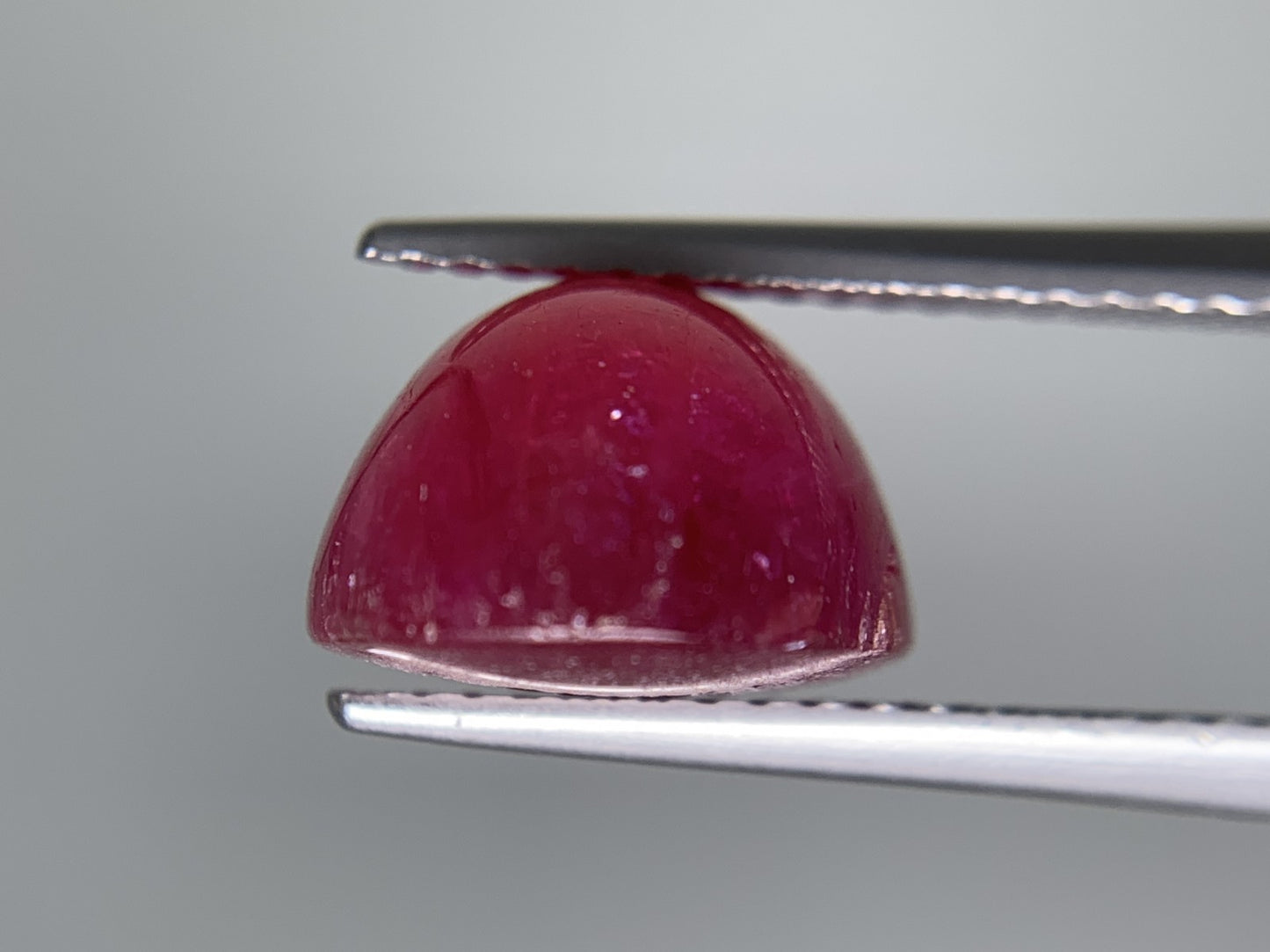 ルビー 天然 9.590ct 宝石ソーティング付き 13.2㎜×10.0㎜×6.9㎜ ルース( 裸石 ) 7726Y