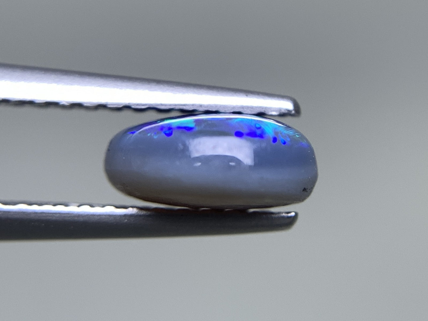 ブラックオパール 天然 1.134ct 宝石ソーティング付き 7.3㎜×6.9㎜×3.3㎜ ルース( 裸石 ) 5803Y
