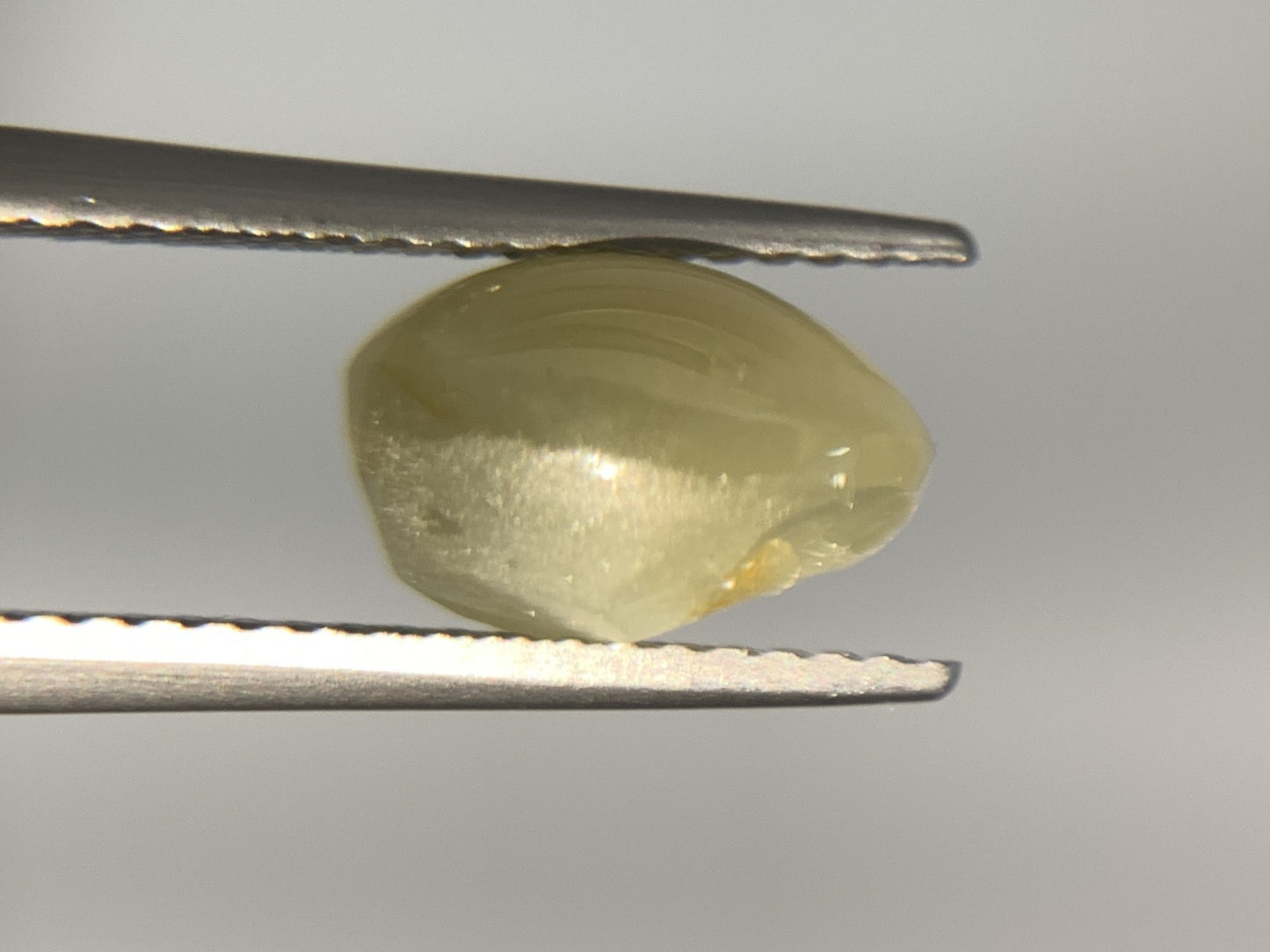クリソベリルキャッツアイ 4.371ct 宝石ソーティング付き 9.4㎜×7.5㎜×6.3㎜ ルース( 裸石 ) 2411Y2