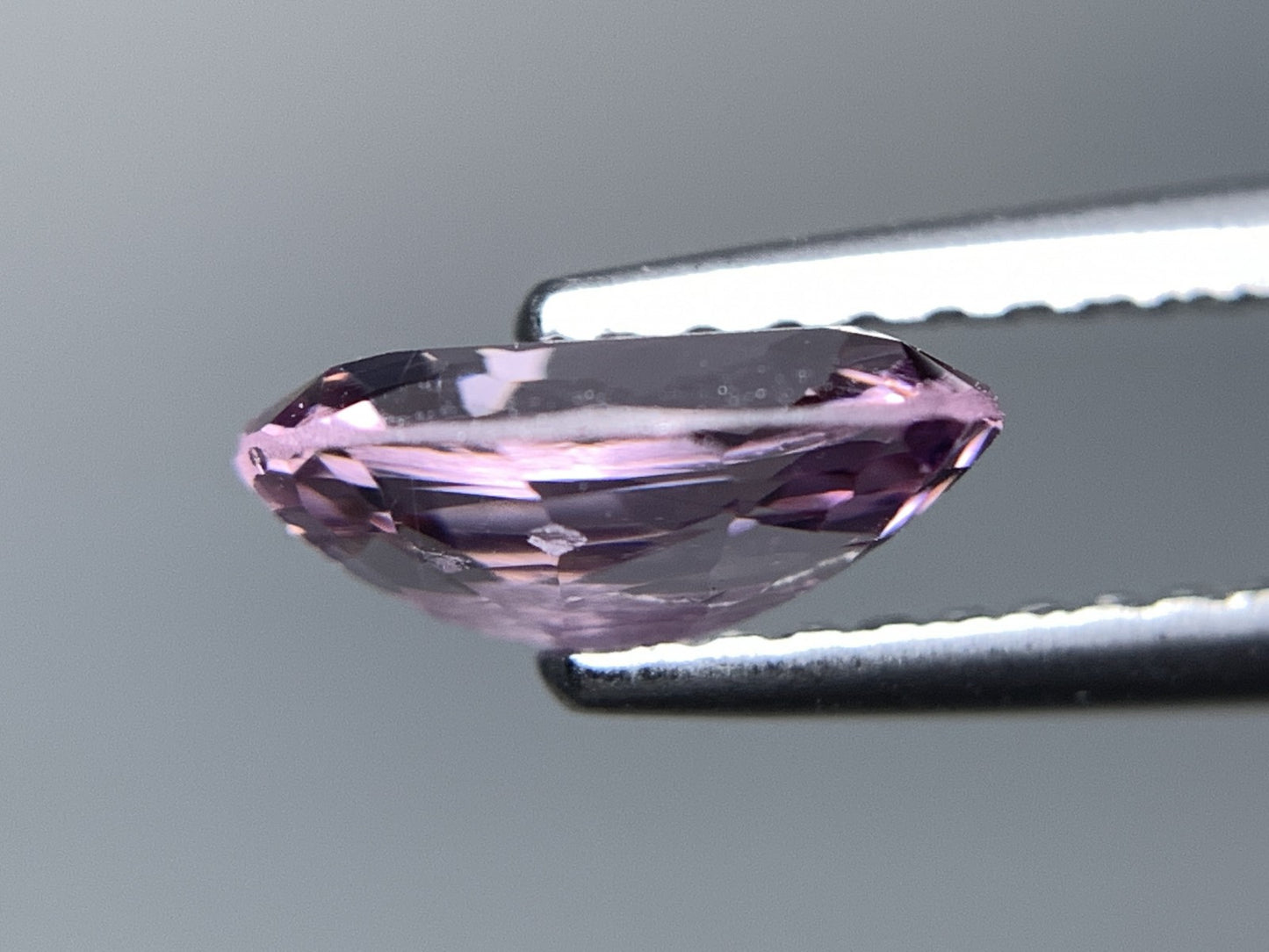 ピンクスピネル 天然 1.101ct 宝石ソーティング付き 7.7㎜×5.5㎜×3.1㎜ ルース( 裸石 ) 6589Y