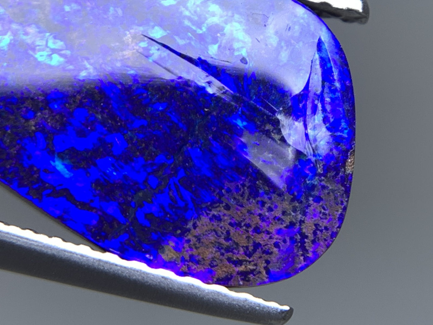 ボルダーオパール 4.135ct 宝石ソーティング付き 17.4㎜×9.2㎜×3.2㎜ 天然 ルース( 裸石 ) 4971Y