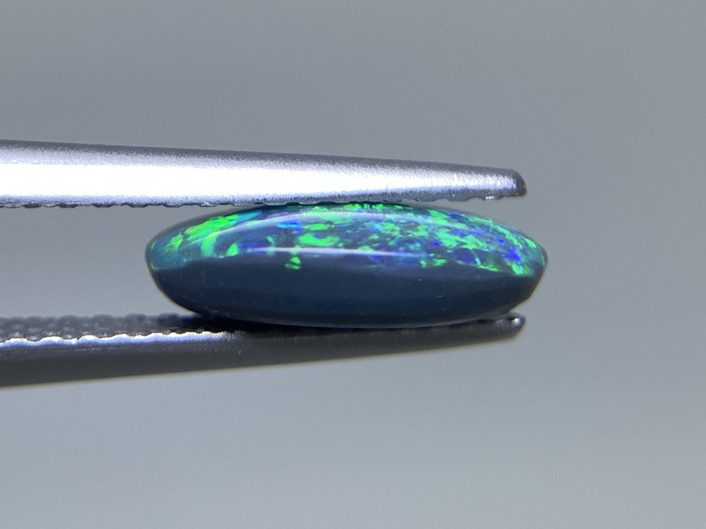 ブラックオパール 天然 1.312ct 宝石ソーティング付き 10.2㎜×6.8㎜×3.0㎜ ルース( 裸石 ) 5805Y