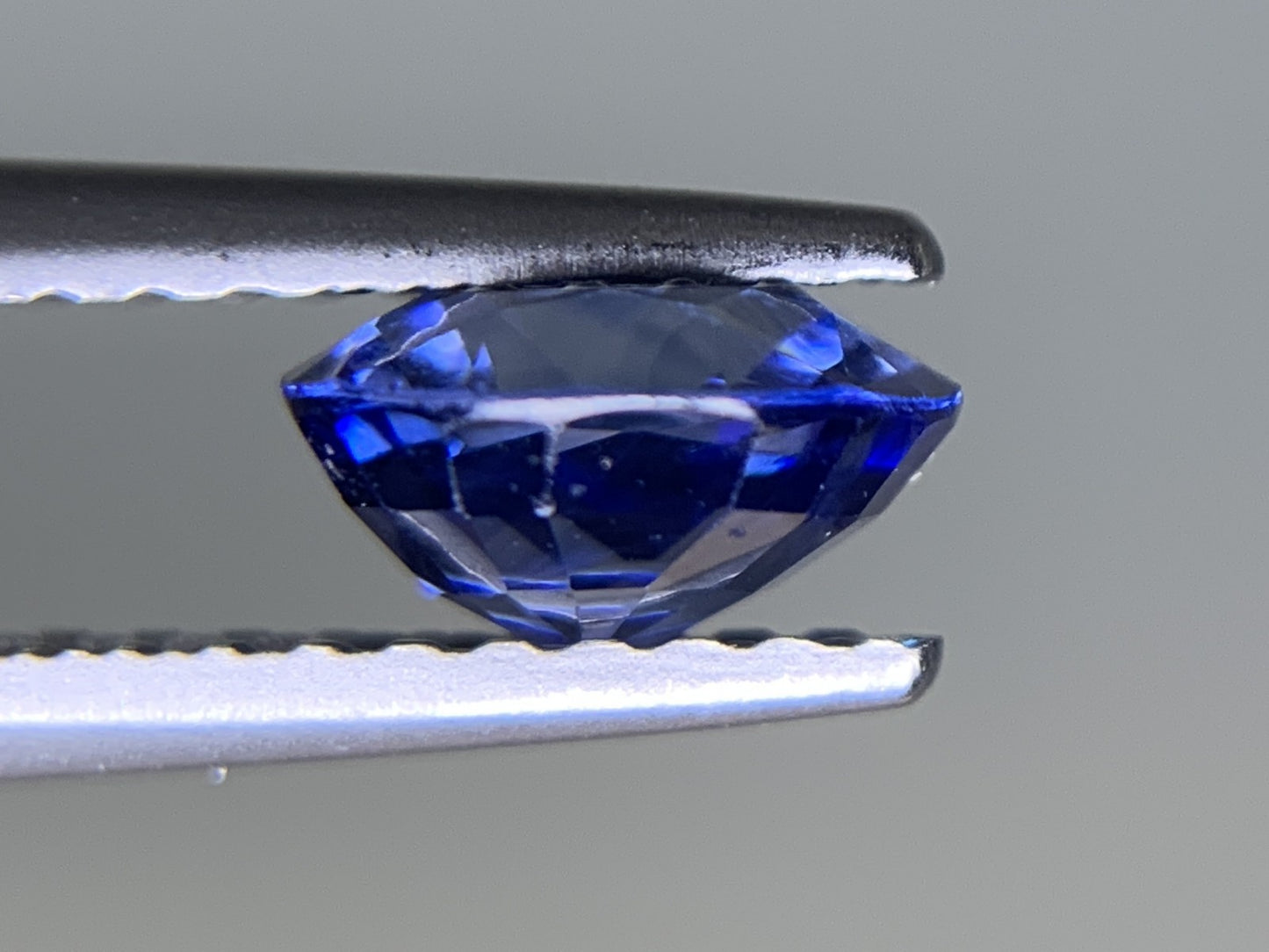 サファイア 1.016ct 宝石ソーティング付き 6.2㎜×5.6㎜×3.3㎜ ルース( 裸石 ) 1707Y