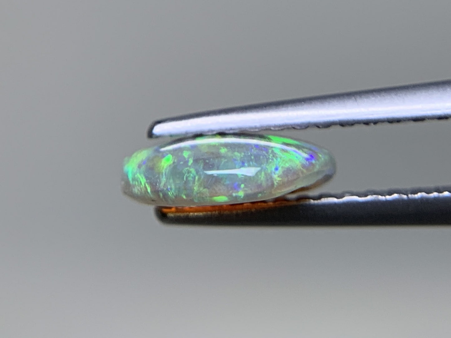 ブラックオパール 天然 1.255ct 宝石ソーティング付き 9.6㎜×8.1㎜×2.5㎜ ルース( 裸石 ) 7717Y