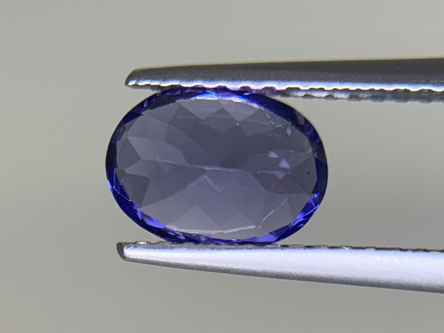 タンザナイト 1.419ct 宝石ソーティング付き 7.9㎜×5.9㎜×4.1㎜ ルース( 裸石 ) 4224Y