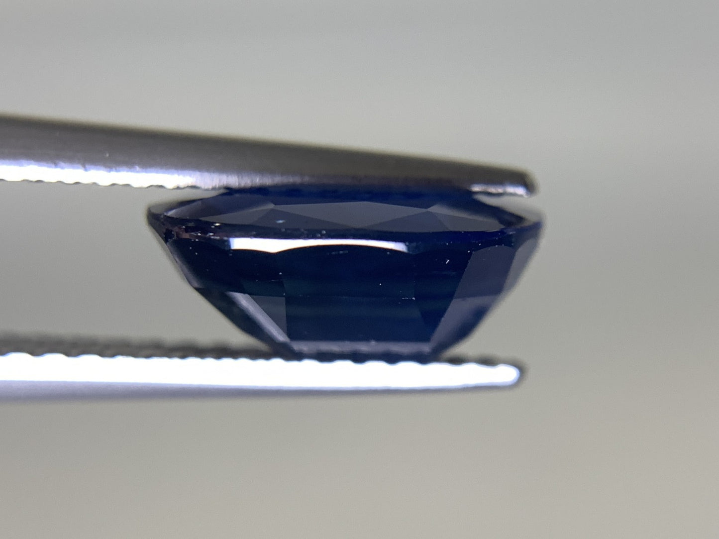 サファイア 3.404ct 宝石ソーティング付き 10.3㎜×7.8㎜×4.6㎜ ルース( 裸石 ) 2516Y