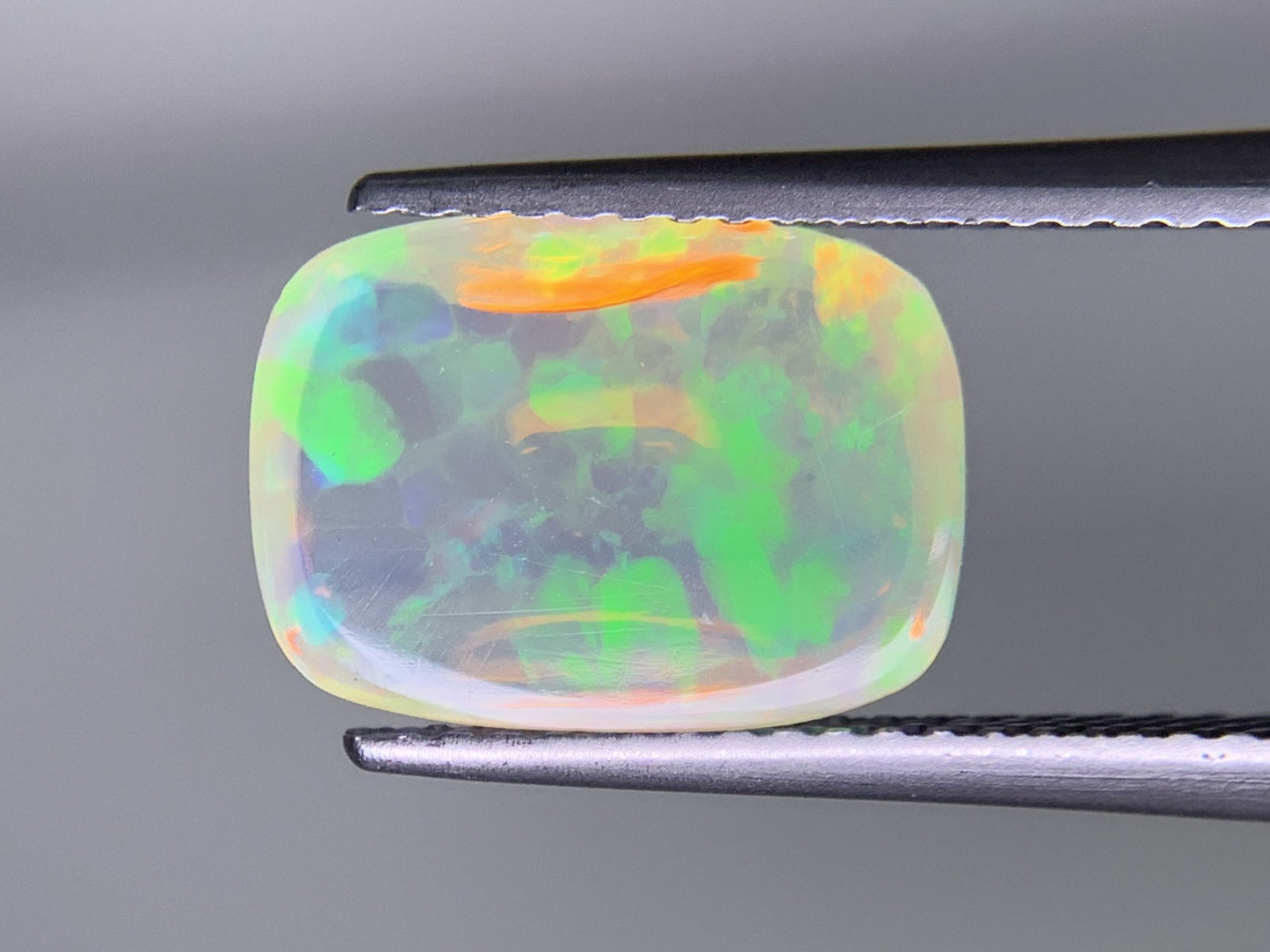 オパール 2.371ct 宝石ソーティング付き 11.9㎜×8.7㎜×4.3㎜ ルース( 裸石 ) 3476Y