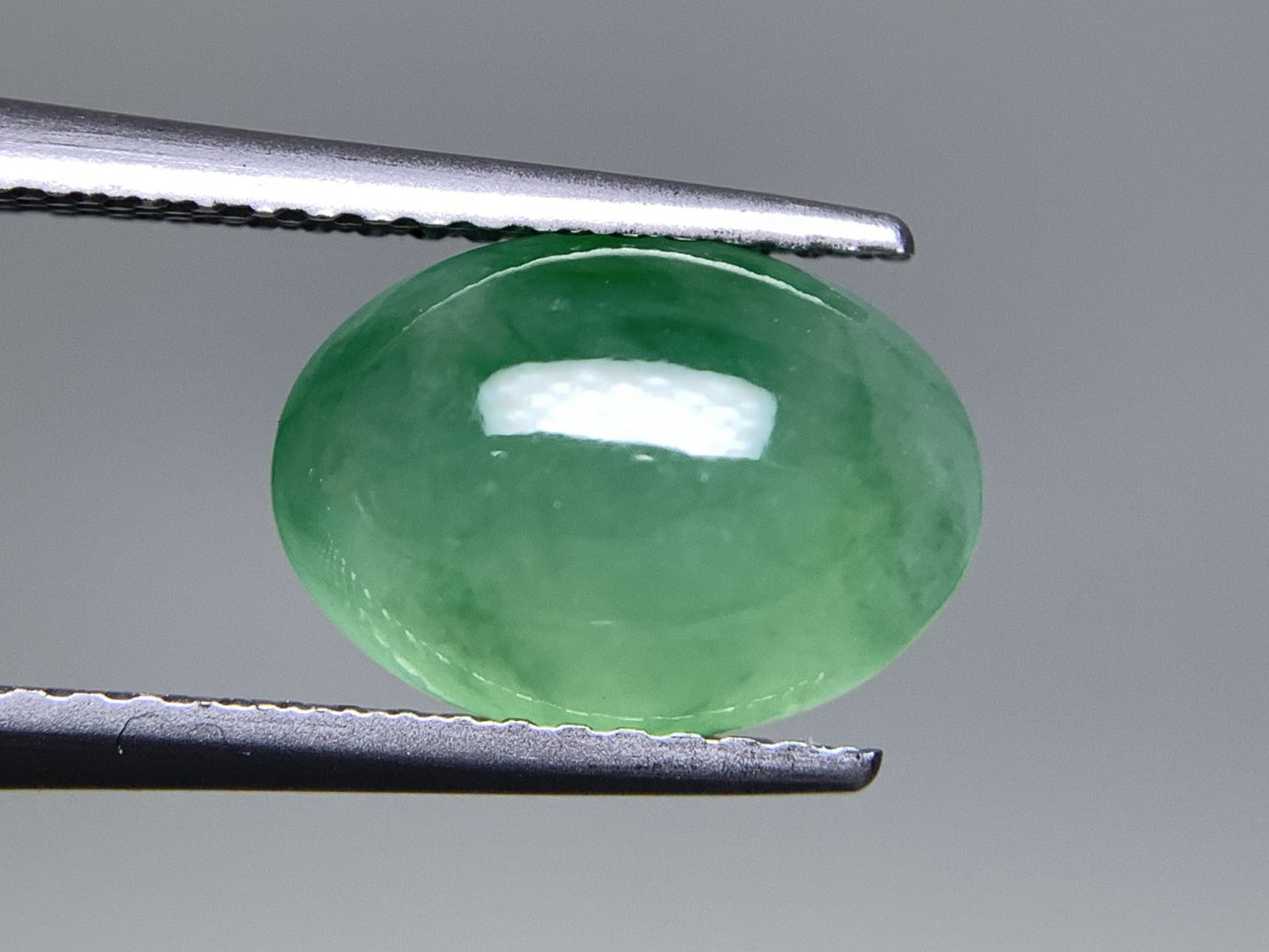 ひすい(ヒスイ 翡翠) 天然 2.863ct 宝石ソーティング付き 11.0㎜×7.8㎜×3.9㎜ ラッピング無料 ルース( 裸石 ) 4839Y