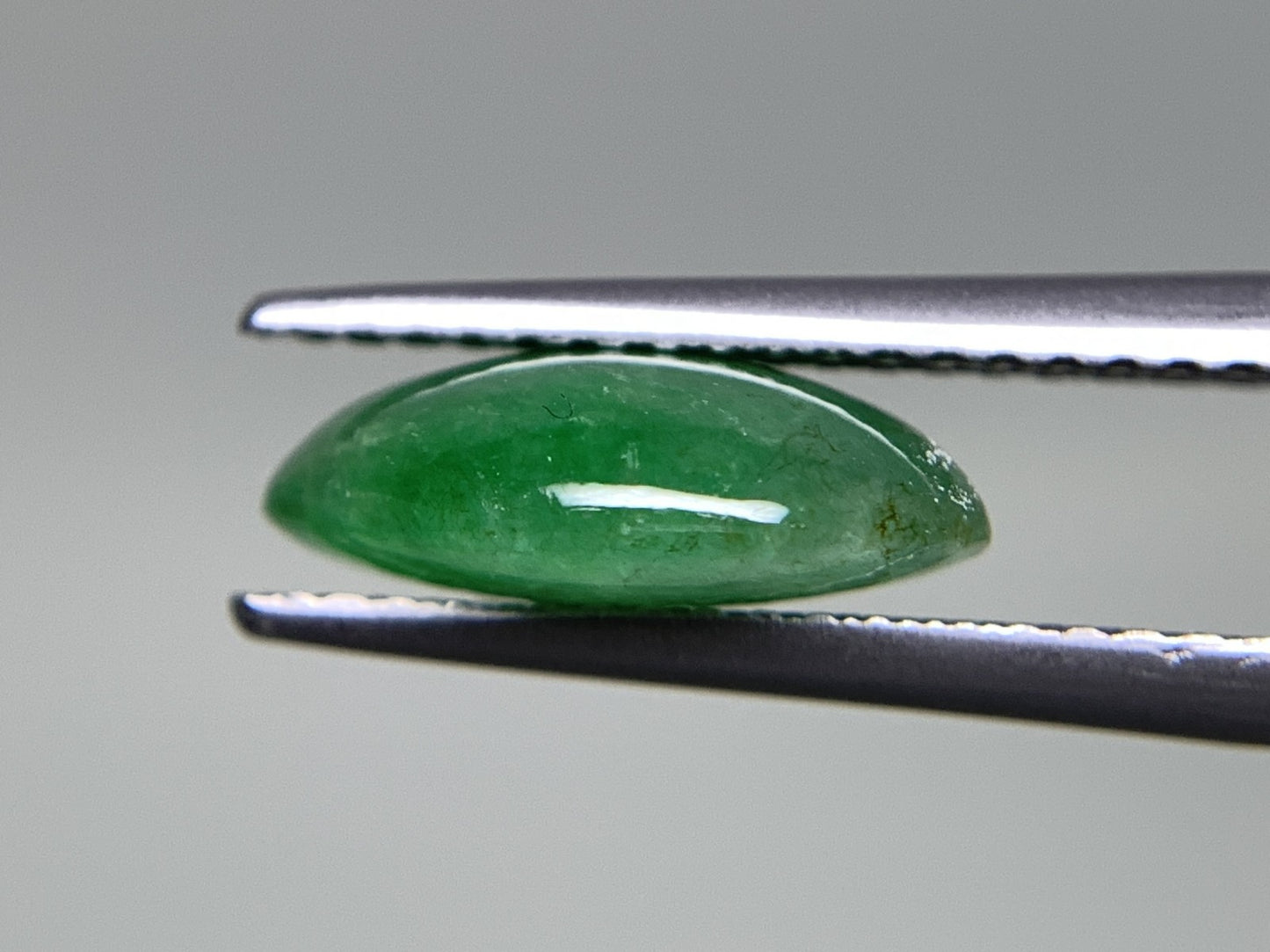 ひすい(ヒスイ 翡翠) 天然 3.086ct 宝石ソーティング付き 11.3㎜×8.3㎜×4.0㎜ ラッピング無料 ルース( 裸石 ) 4836Y