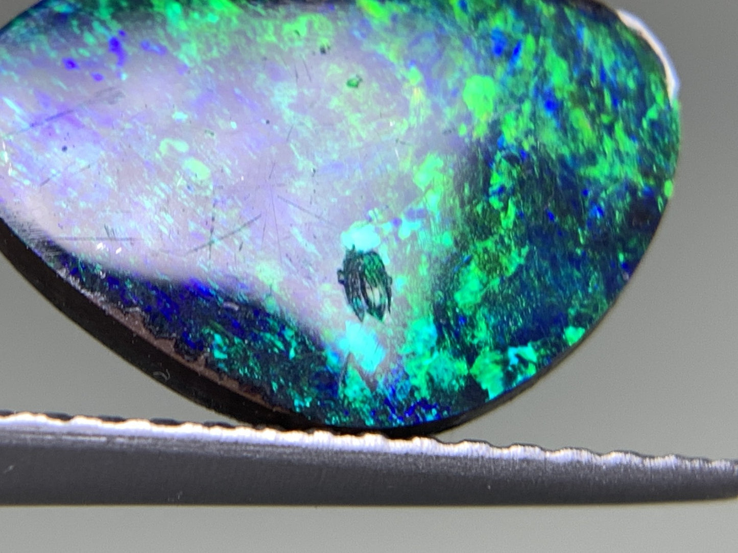 ボルダーオパール 天然 2.446ct 宝石ソーティング付き 12.1㎜×8.5㎜×2.9㎜ ラッピング無料 ルース( 裸石 ) 5008Y