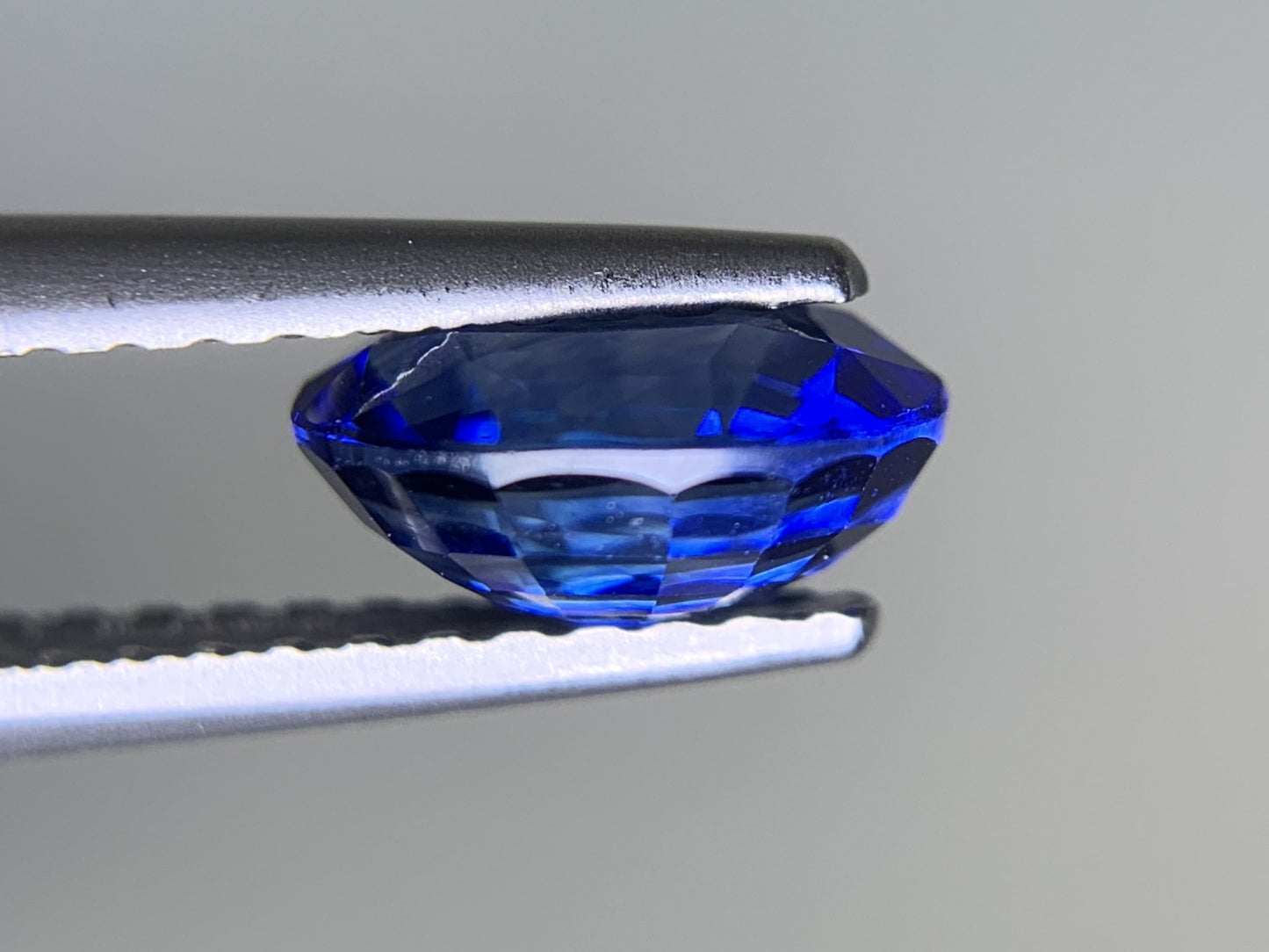 サファイア 1.398ct 宝石ソーティング付き 7.1㎜×5.5㎜×3.6㎜ ルース( 裸石 ) 1591Y