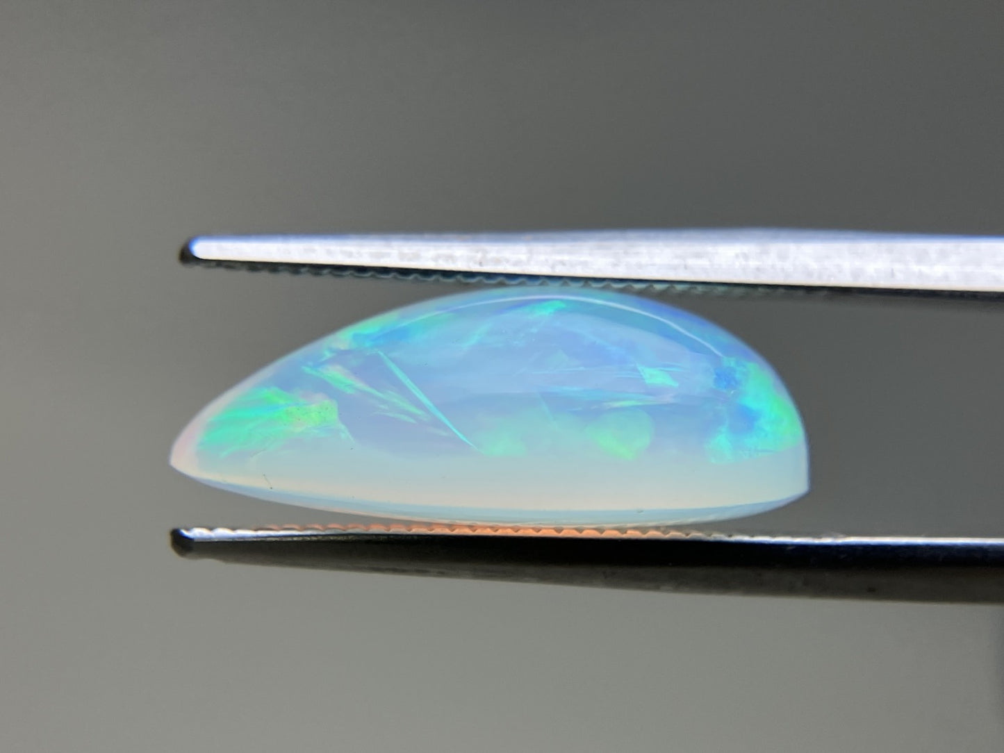 オパール 4.874ct 宝石ソーティング付き 17.7㎜×8.9㎜×6.7㎜ ルース( 裸石 ) 4308YY