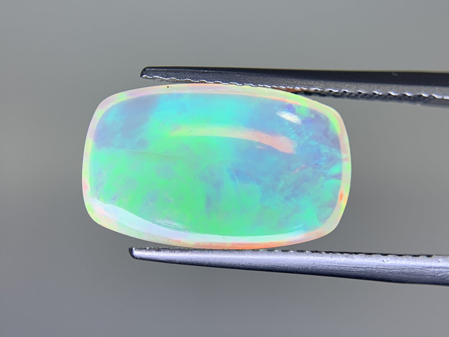 オパール 3.087ct 宝石ソーティング付き 15.2㎜×9.5㎜×3.8㎜ ルース( 裸石 ) 3594Y