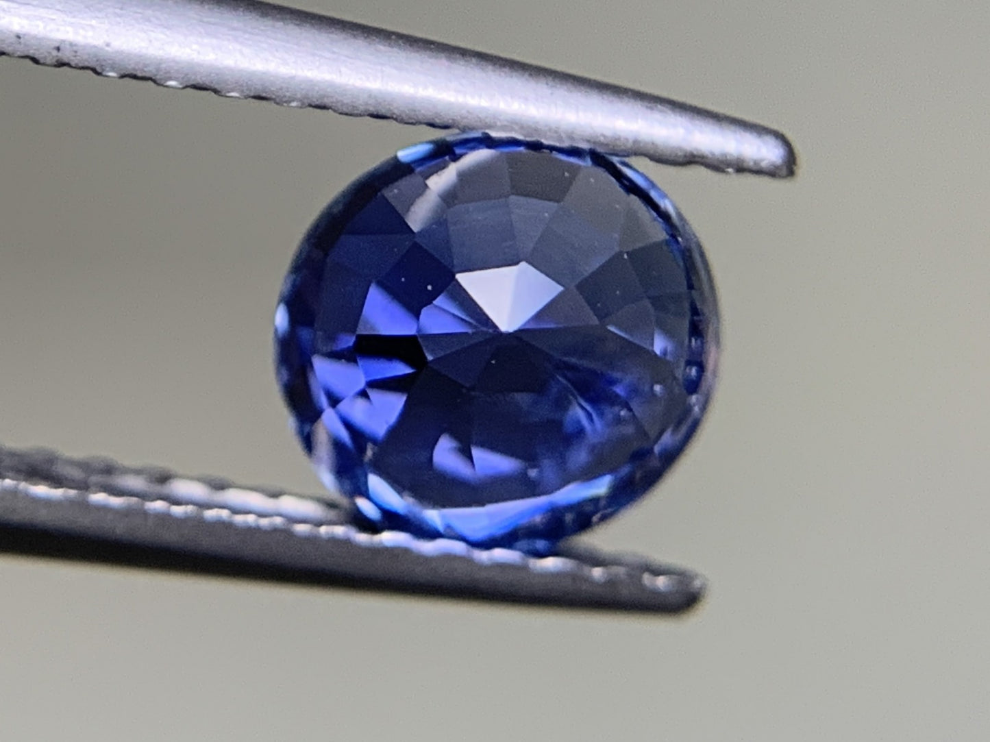 サファイア 1.55ct GIA宝石鑑別書付き Madagascar No heat 6.56㎜×6.26㎜×4.55㎜ ルース( 裸石 ) 1704Y