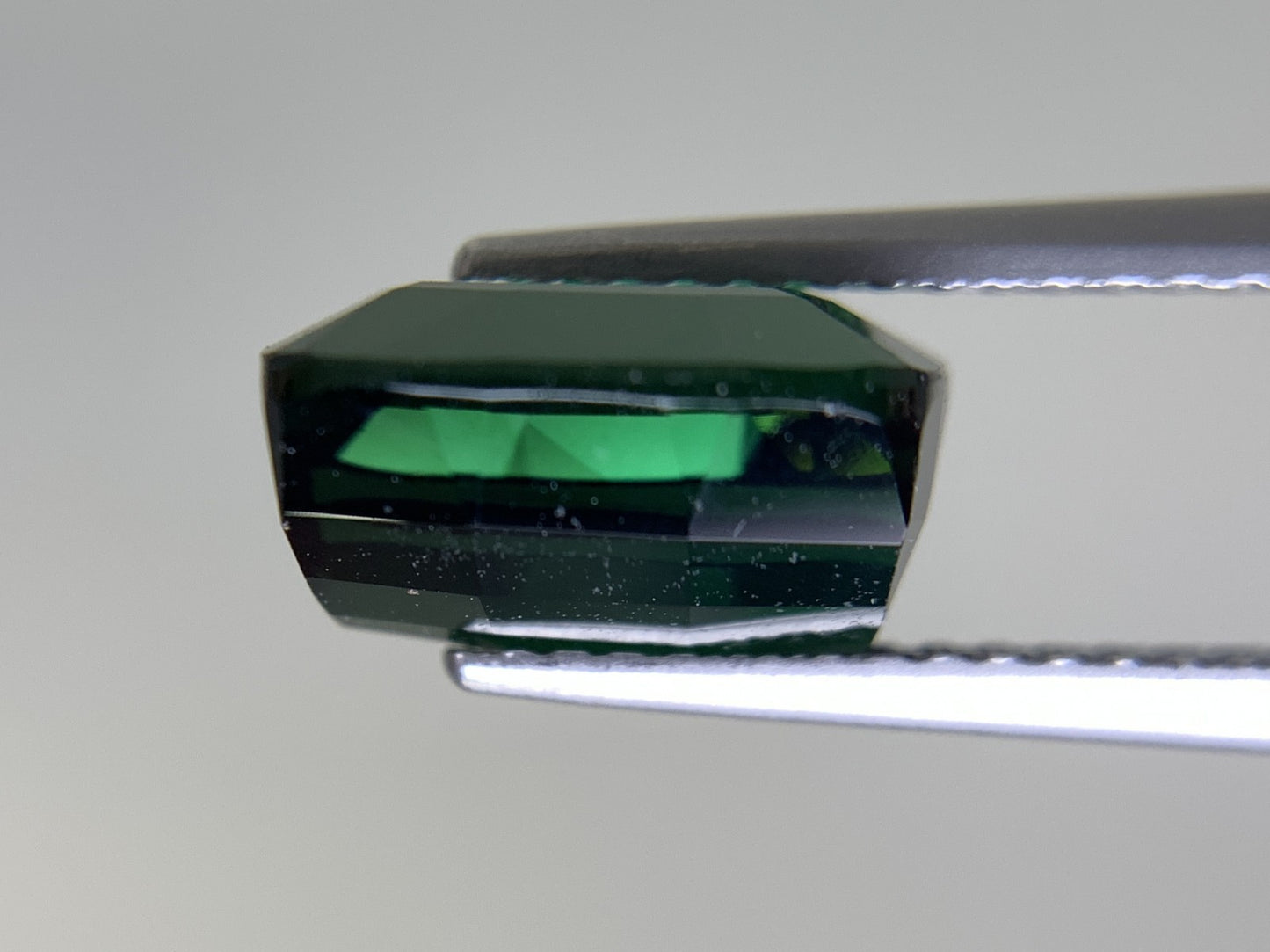 グリーントルマリン 天然 4.619ct 宝石ソーティング付き 10.0㎜×9.1㎜×5.5㎜ ルース( 裸石 ) 5901Y
