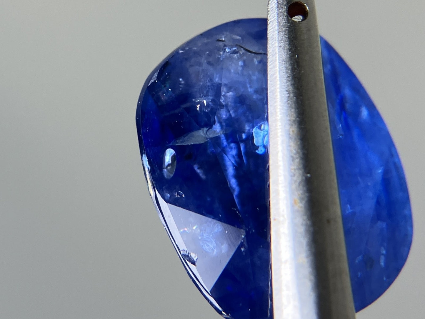 サファイア 5.21ct AIGS宝石鑑別書付き Corn flower Blue 11.20㎜×8.86㎜×5.52㎜ ルース( 裸石 ) 4509YY