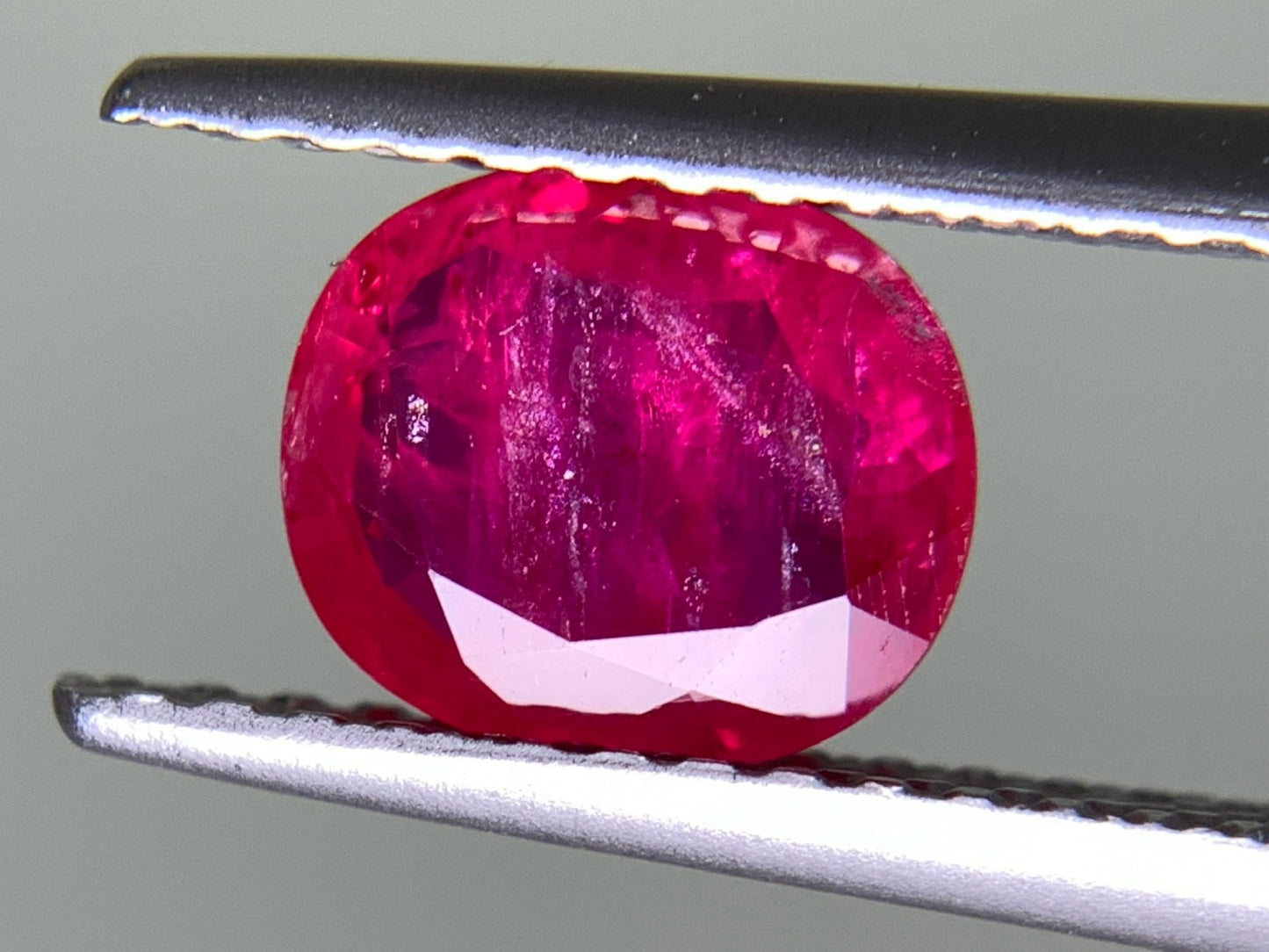 ルビー 天然 1.113ct 中央宝石ソーティング付き 6.86㎜×5.83㎜×2.65㎜ 天然 ルース( 裸石 ) 5025Y