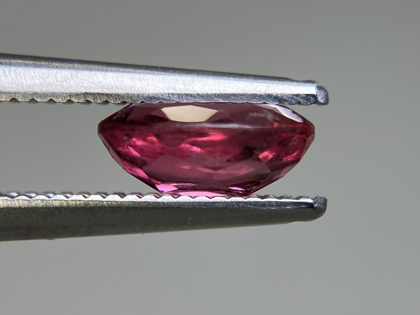 ピンクトルマリン 1.012ct 宝石ソーティング付き 7.2㎜×5.5㎜×2.9㎜ ルース( 裸石 ) 4454YY