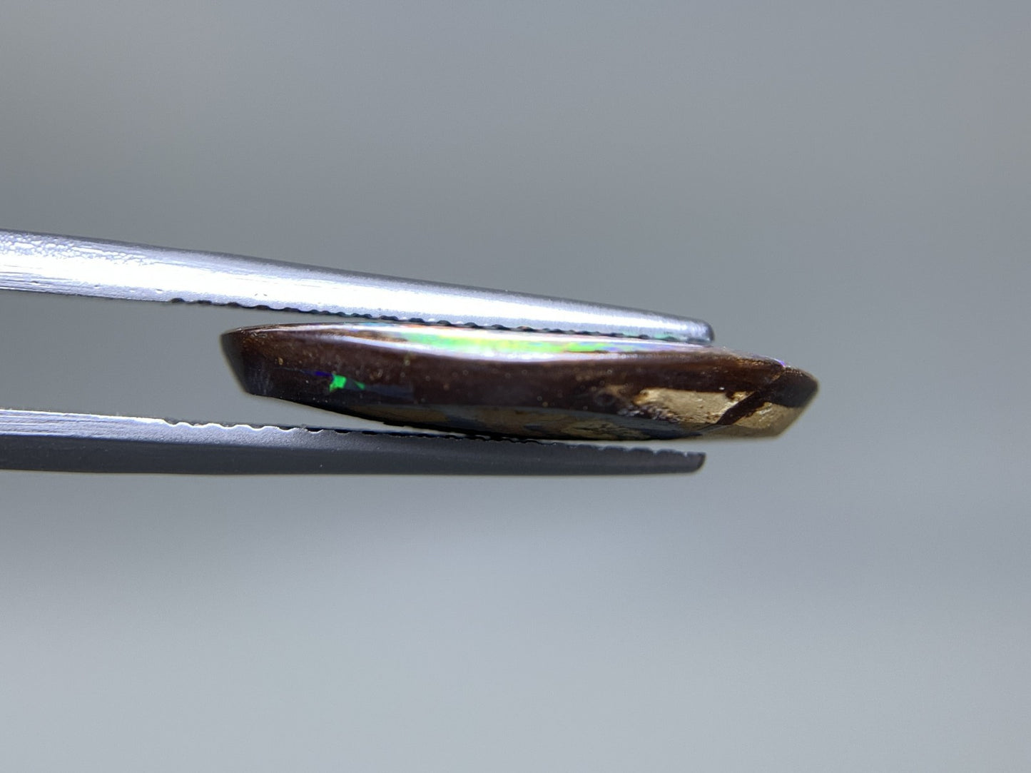 ボルダーオパール 天然 5.953ct 宝石ソーティング付き 18.7㎜×10.6㎜×3.4㎜ ルース( 裸石 ) 5060Y