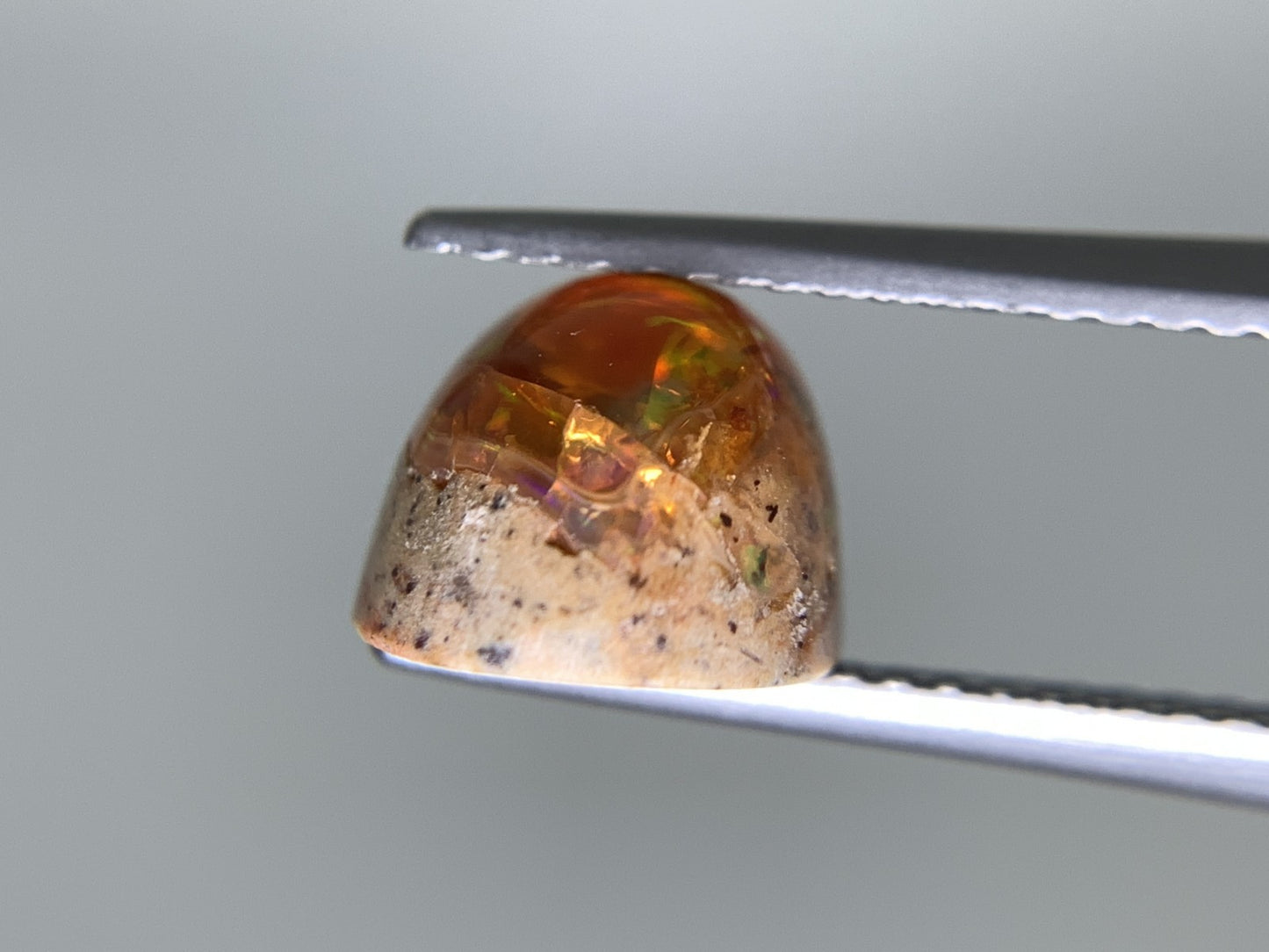 オパール 天然 3.242ct カン有り 宝石ソーティング付き 10.3㎜×8.4㎜×6.4㎜ ルース( 裸石 ) 7972Y