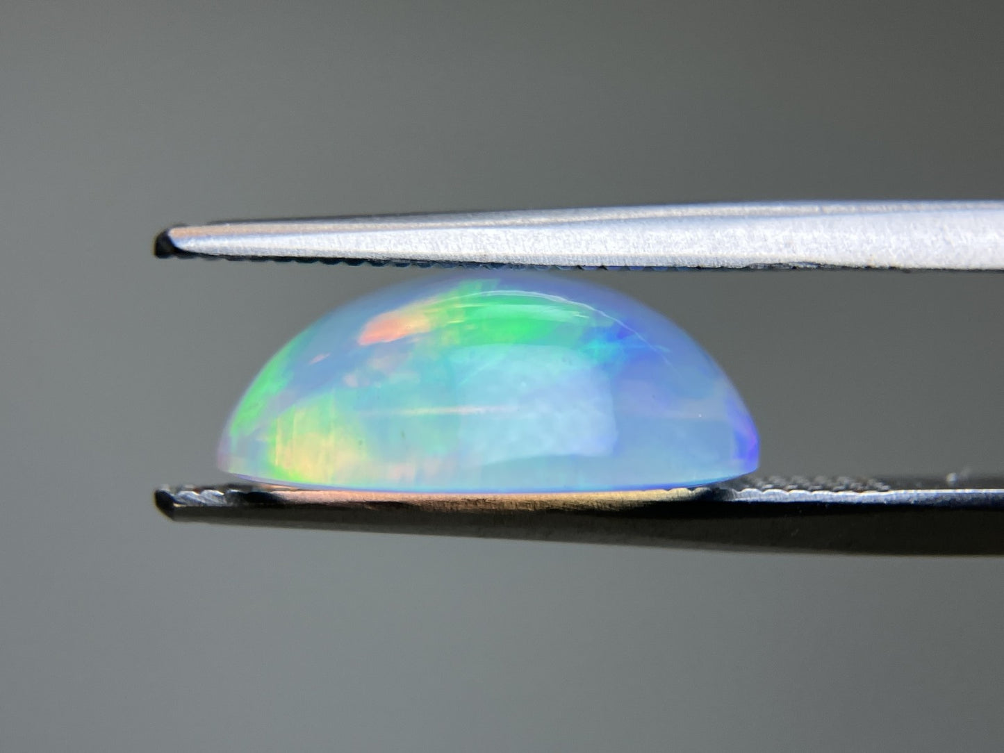 オパール 3.922ct 宝石ソーティング付き 14.3㎜×11.1㎜×5.4㎜ ルース( 裸石 ) 4586YY