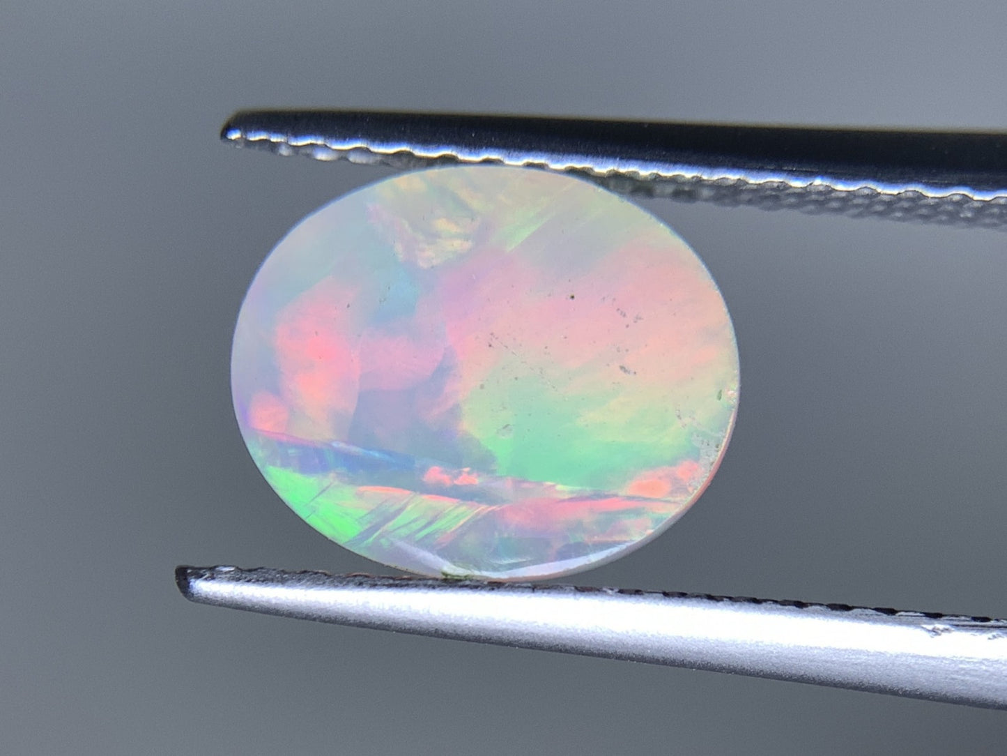 オパール 天然 2.505ct 宝石ソーティング付き 9.8㎜×8.0㎜×6.3㎜ ルース( 裸石 ) 6179Y