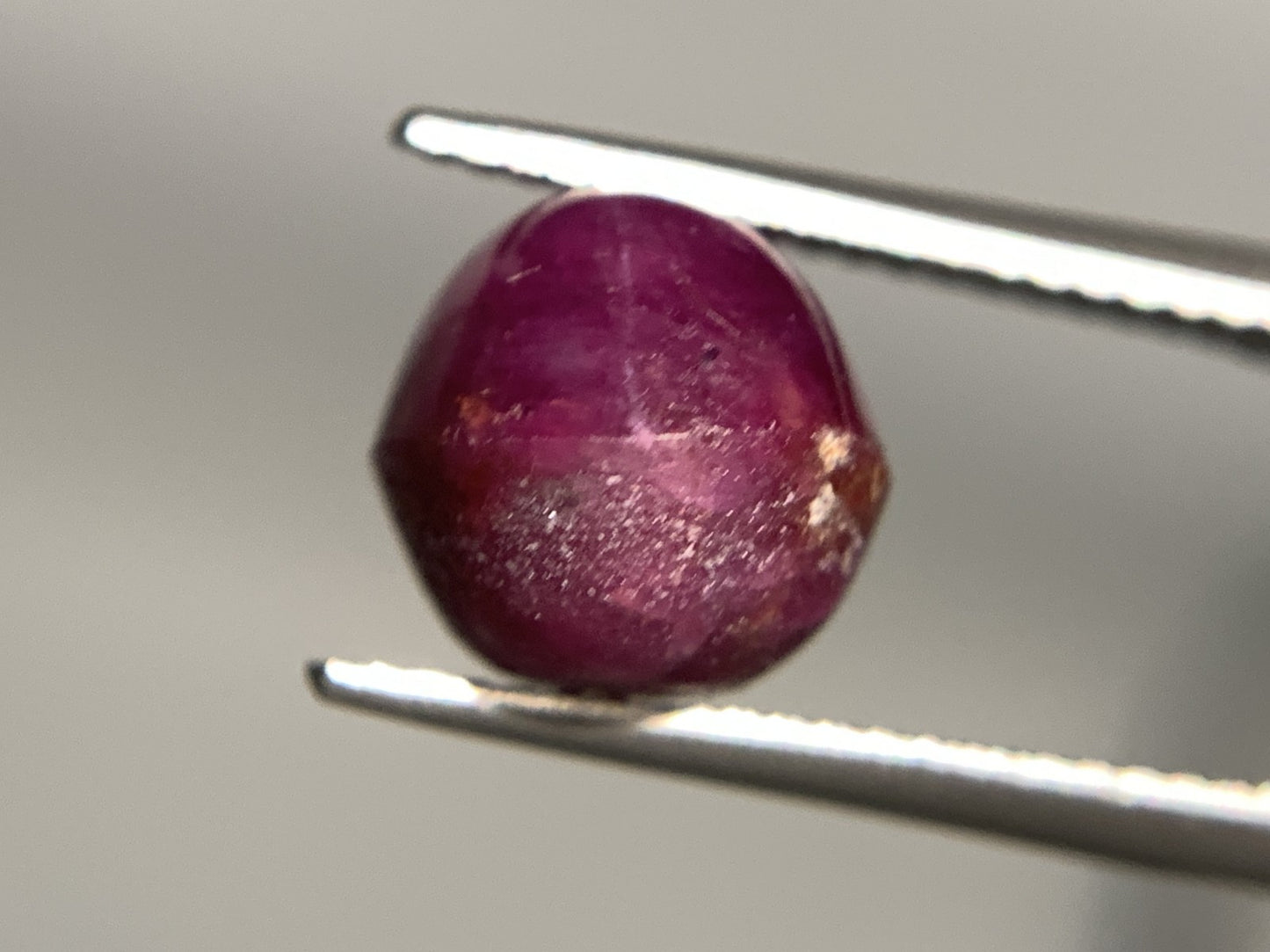 スタールビー 天然 8.103ct 宝石ソーティング付き 10.7㎜×9.0㎜×8.7㎜ ルース( 裸石 ) 5254Y