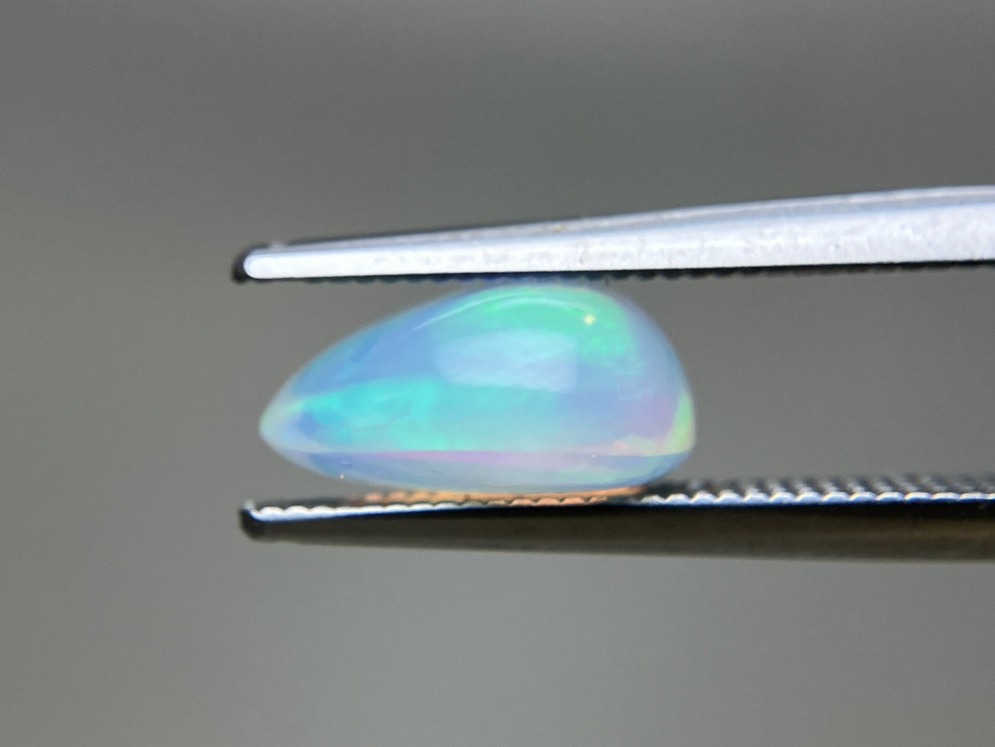 オパール 2.024ct 宝石ソーティング付き 10.4㎜×7.6㎜×5.0㎜ 天然 ルース( 裸石 ) 4413YY