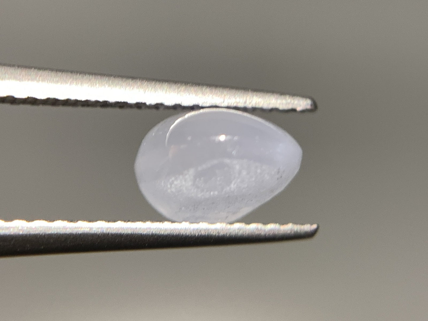 スターサファイア 天然 3.743ct 宝石ソーティング付き 9.3㎜×7.6㎜×5.2㎜ ルース( 裸石 ) 6954Y