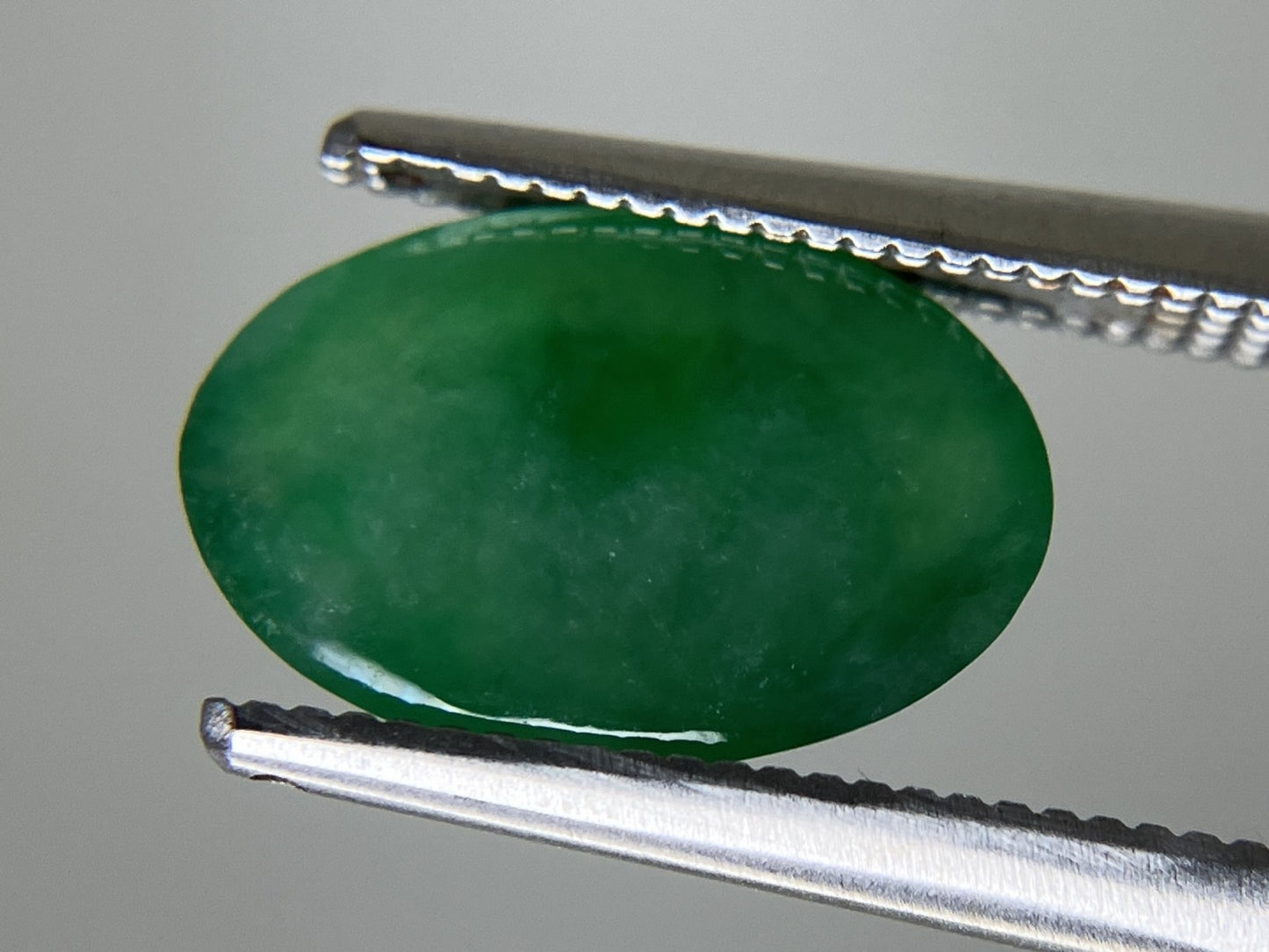 ひすい 2.529ct 宝石ソーティング付き 11.4㎜×7.5㎜×3.1㎜ 天然 ルース( 裸石 ) 4452YY