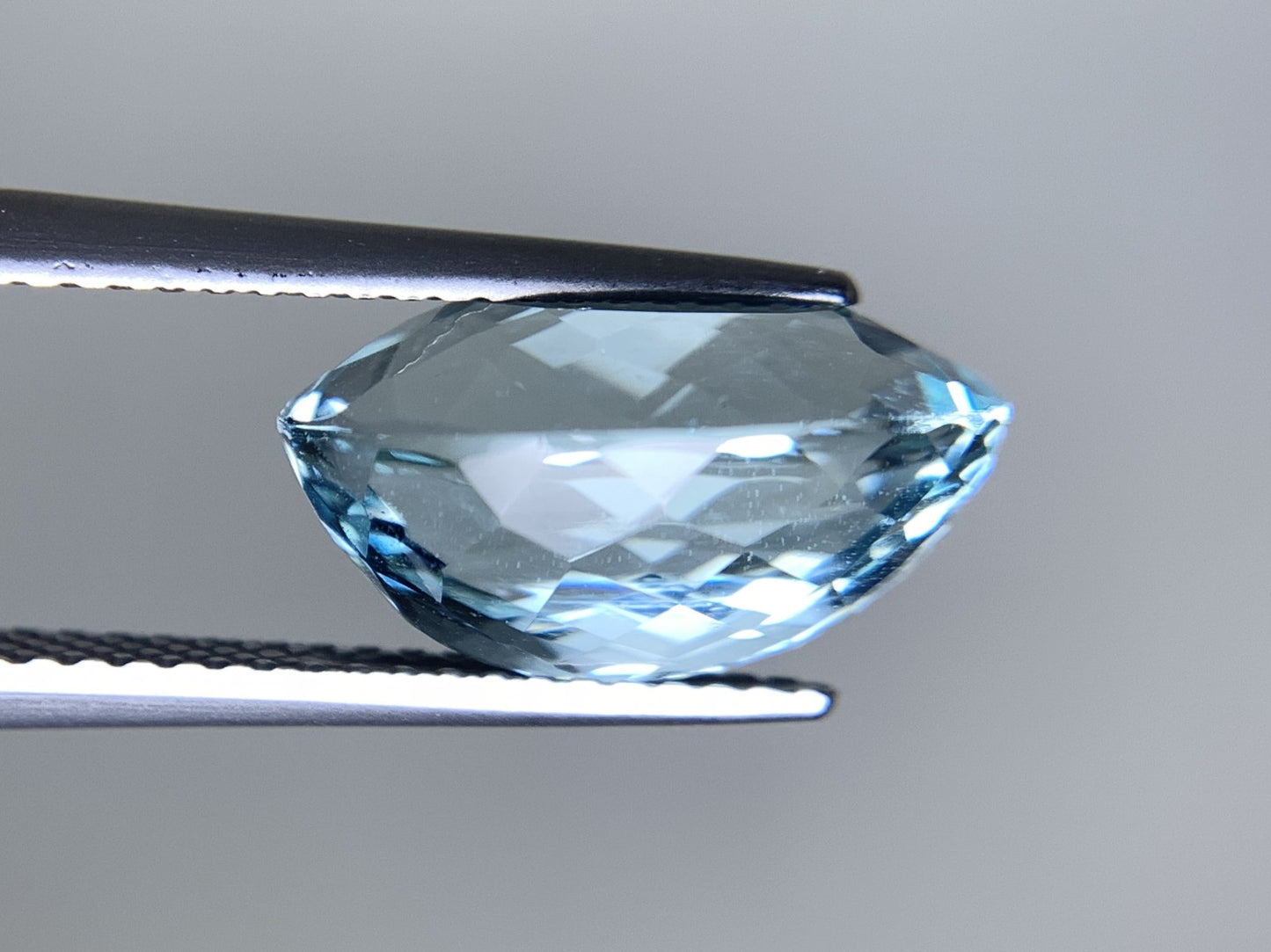 アクアマリン 天然 6.031ct 宝石ソーティング付き 13.6㎜×9.8㎜×7.4㎜ ルース( 裸石 ) 6908Y