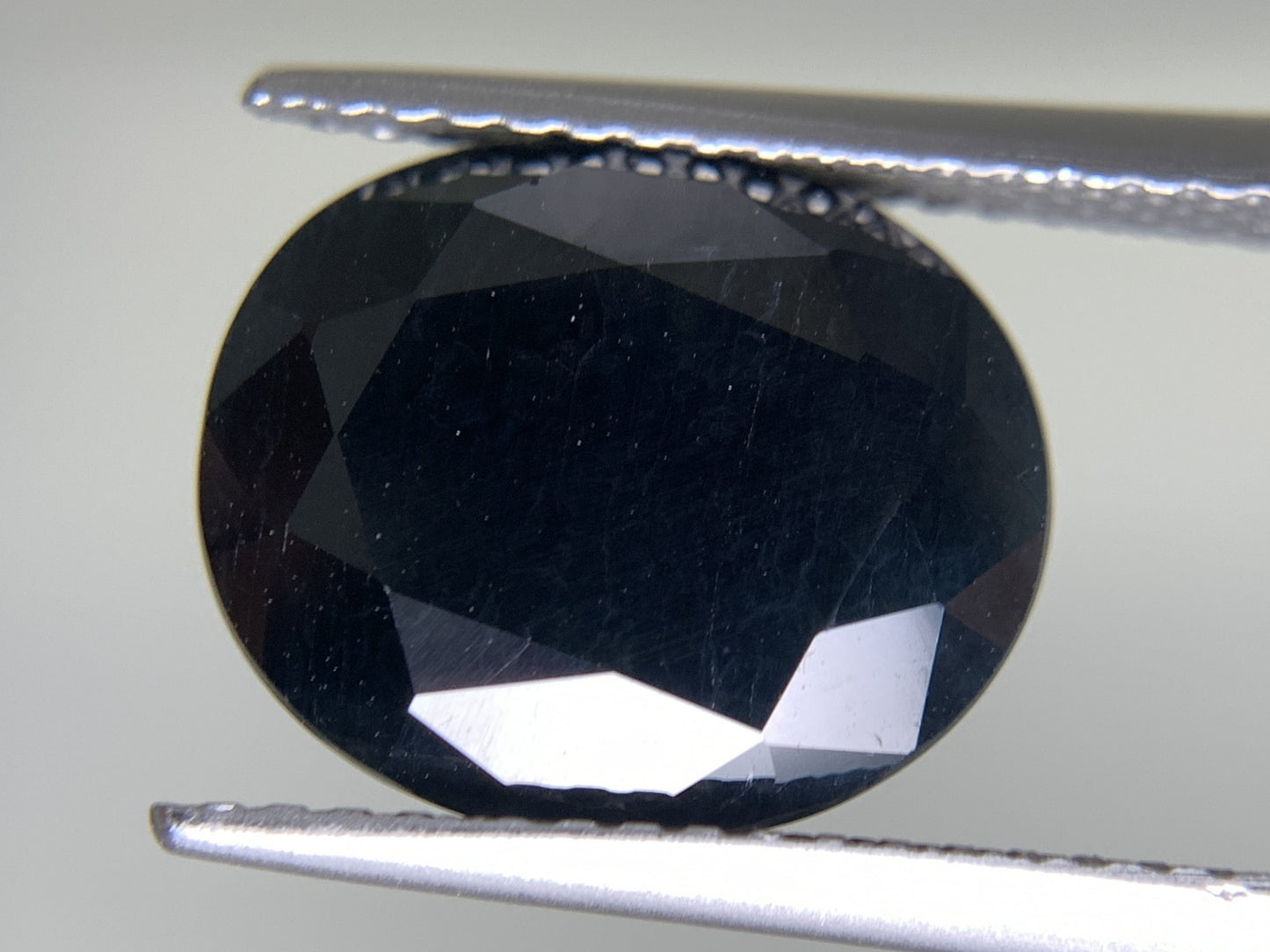 サファイア(ファンシーカラー) 天然 5.114ct 中央宝石ソーティング付き 12.01㎜×9.89㎜×4.56㎜ ルース( 裸石 ) 5912Y