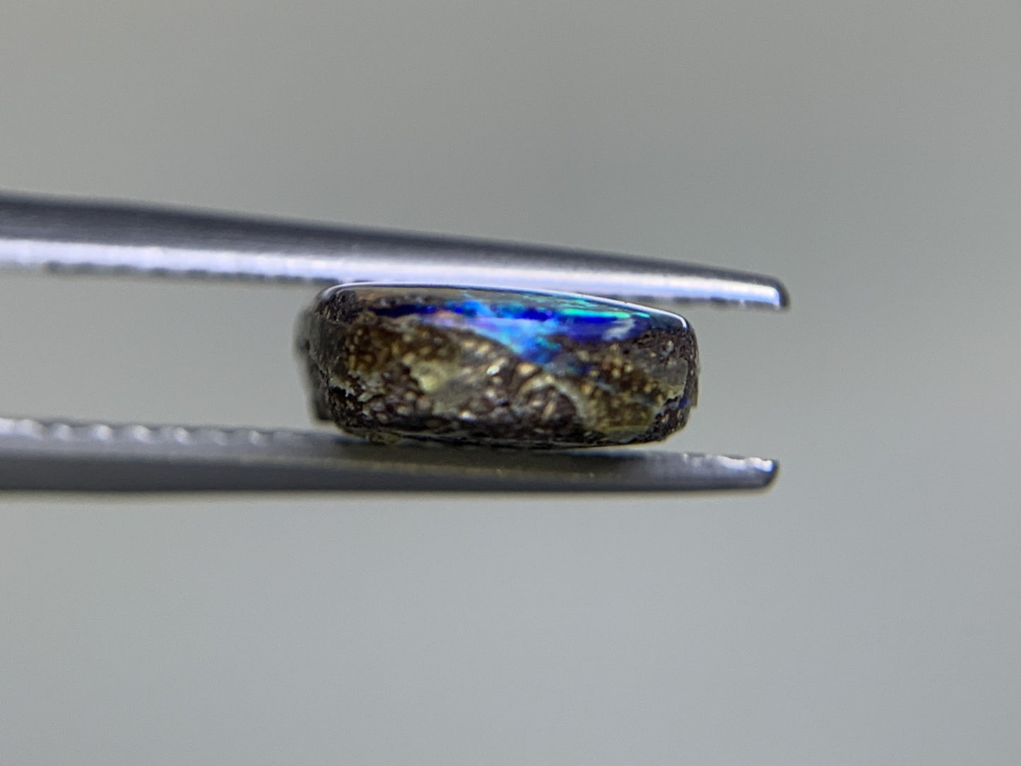 ボルダーオパール 3.829ct 宝石ソーティング付き 16.5㎜×8.6㎜×3.5㎜ ルース( 裸石 ) 3864Y